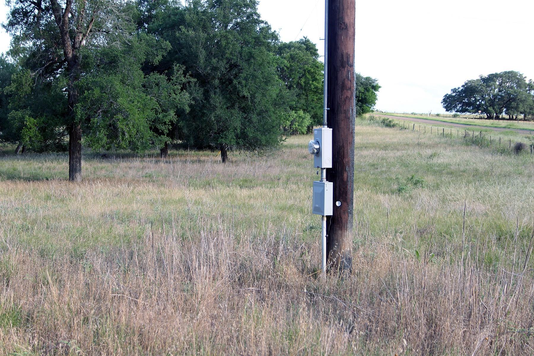 6020 FM 3158 Highway, Dale, TX 78616