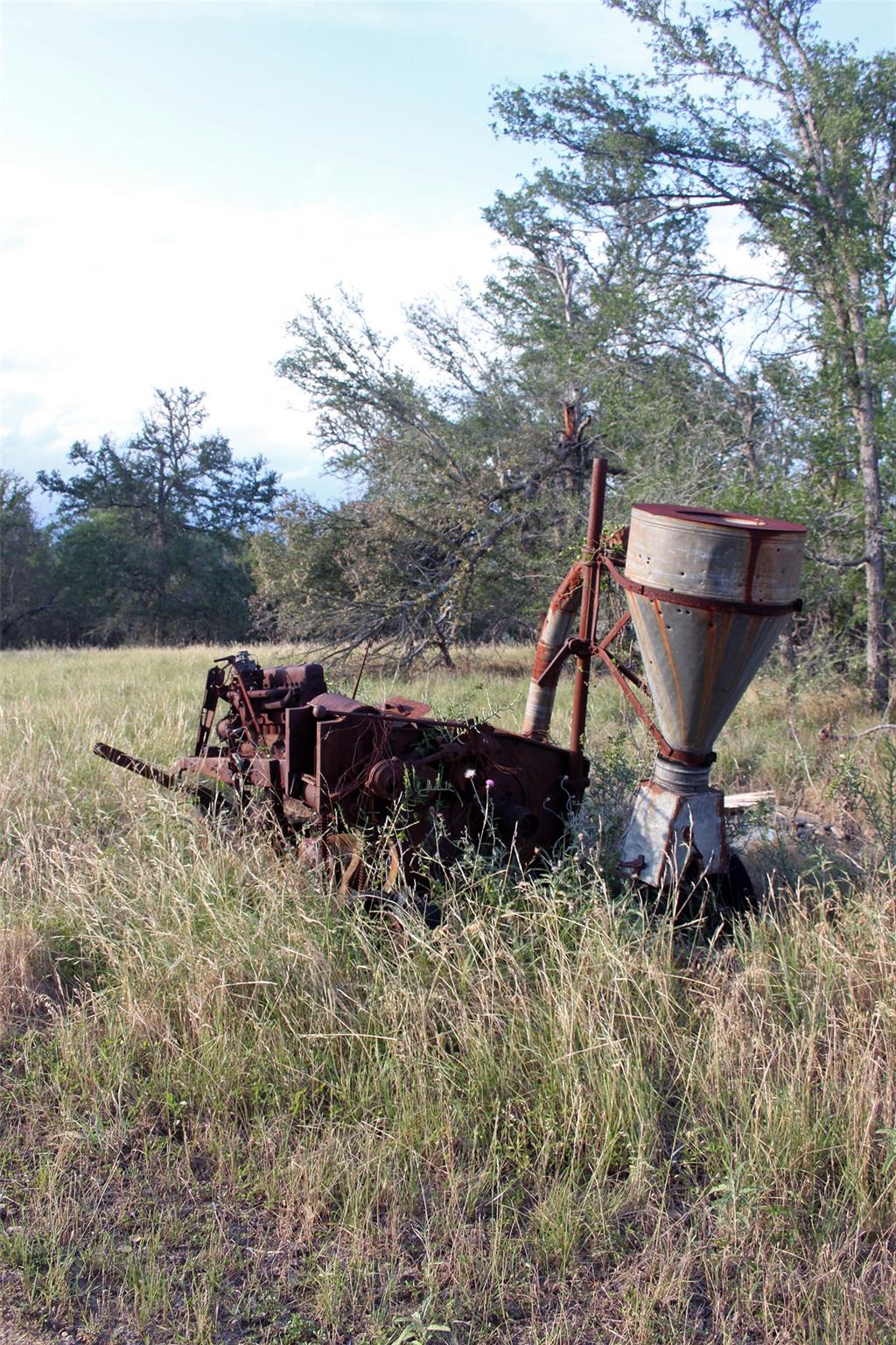 6020 FM 3158 Highway, Dale, TX 78616