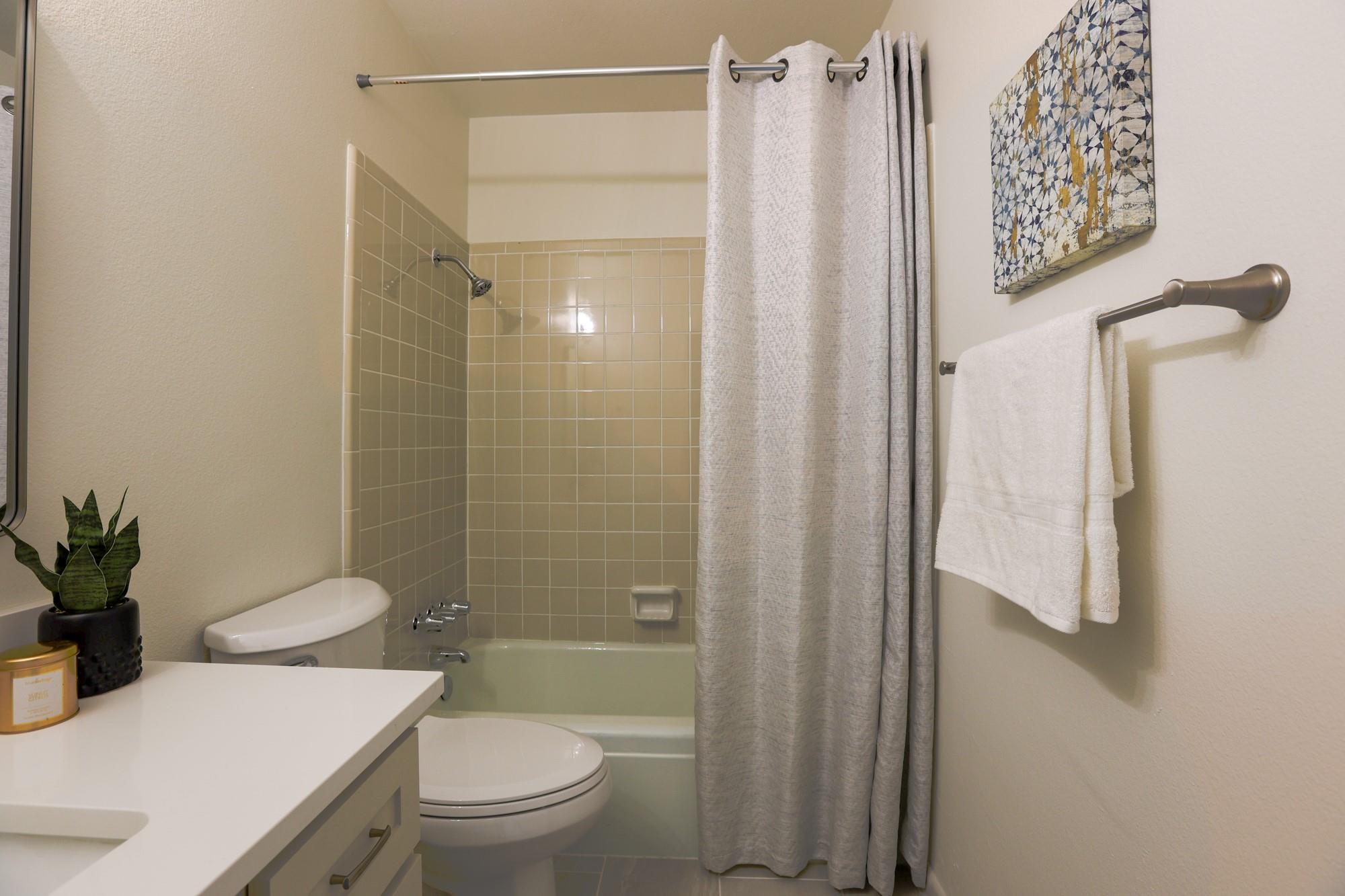 7406 Shadow Hill Dr # 103, Austin, TX 78731