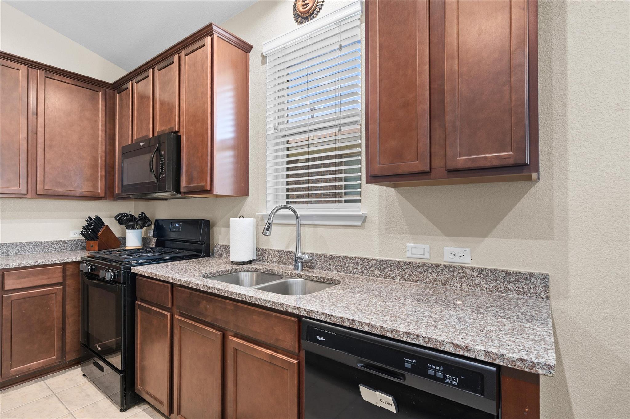 1608 Torre St, Leander, TX 78641