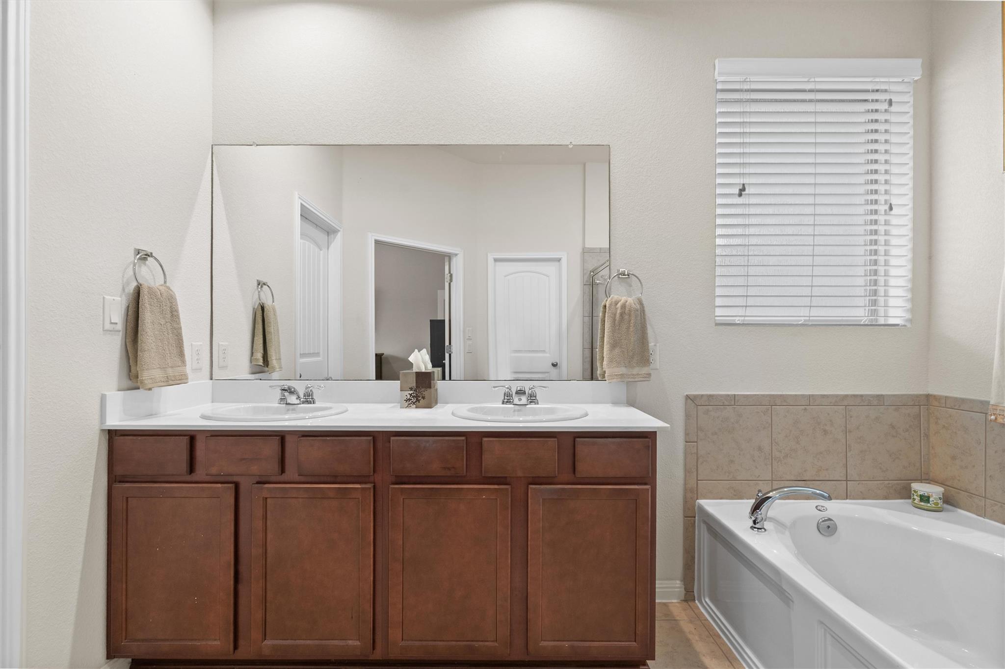 1608 Torre St, Leander, TX 78641