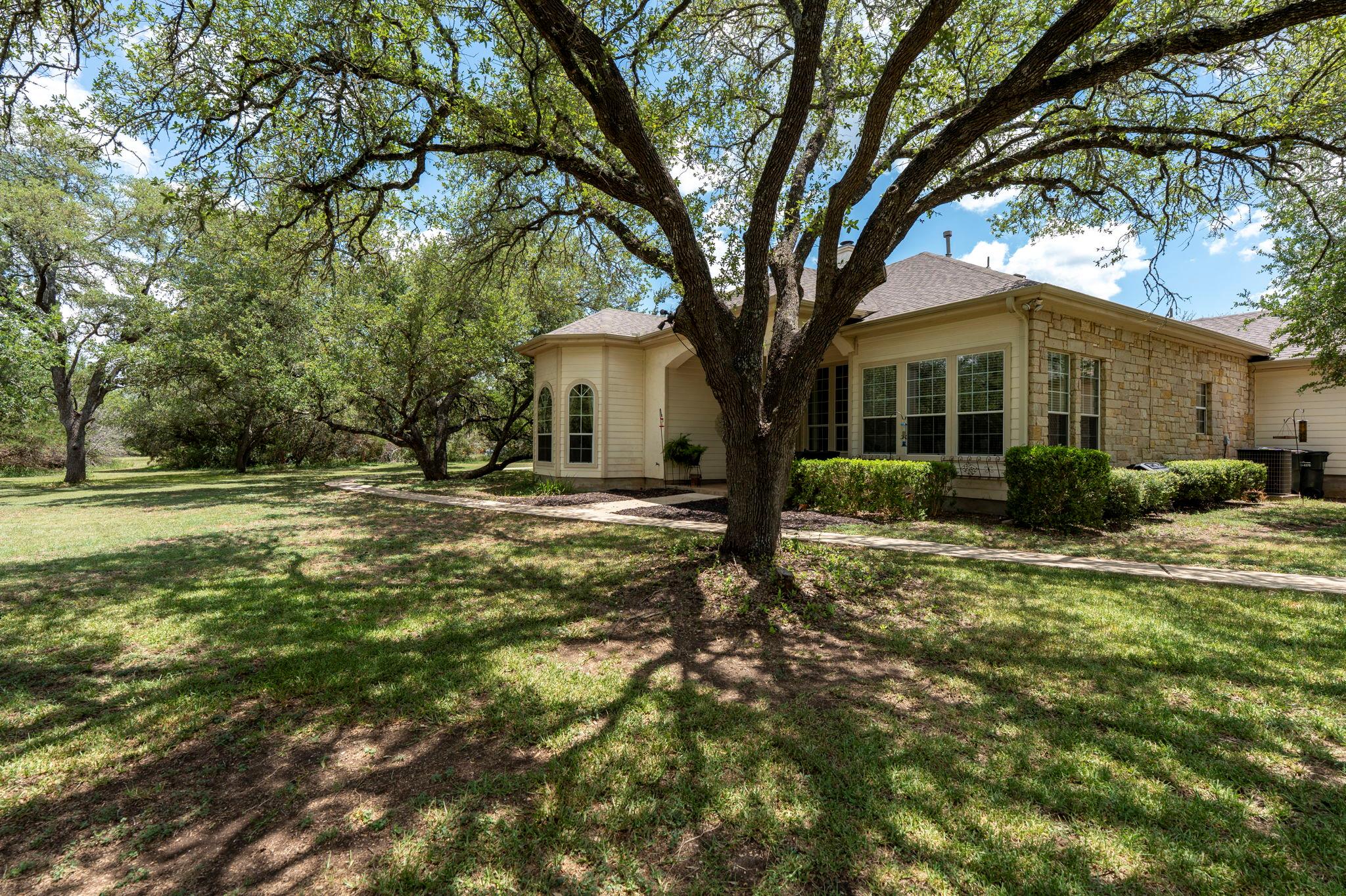 185 Ware Dr, Buda, TX 78610