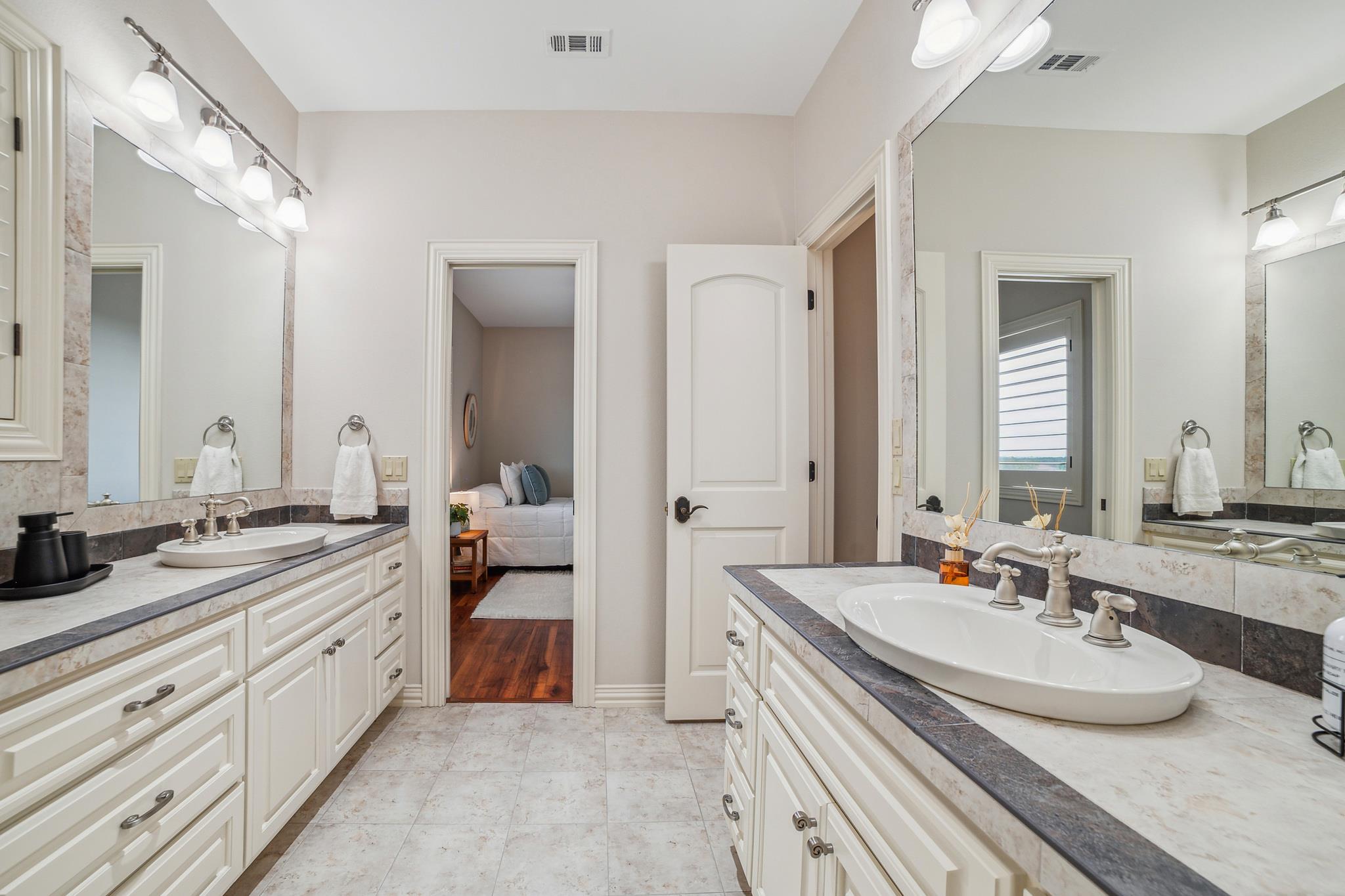 12529 Verandah Ct, Austin, TX 78726