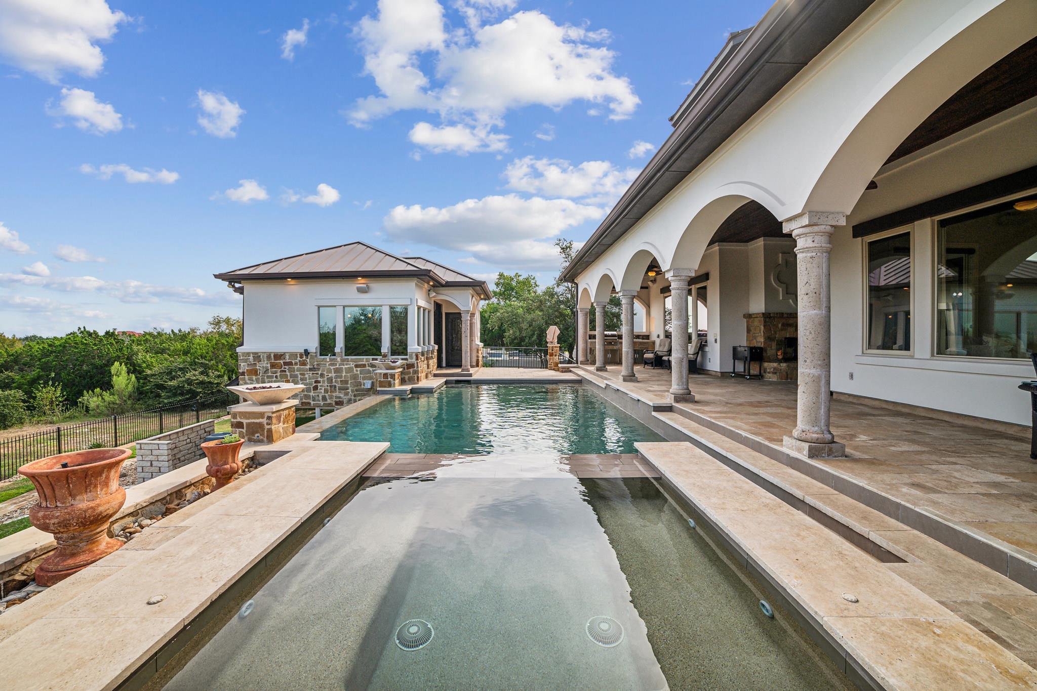 12529 Verandah Ct, Austin, TX 78726