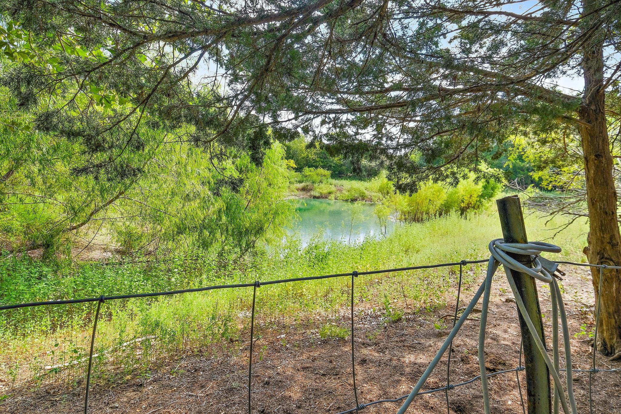 8400 Taylorsville Rd, Dale, TX 78616