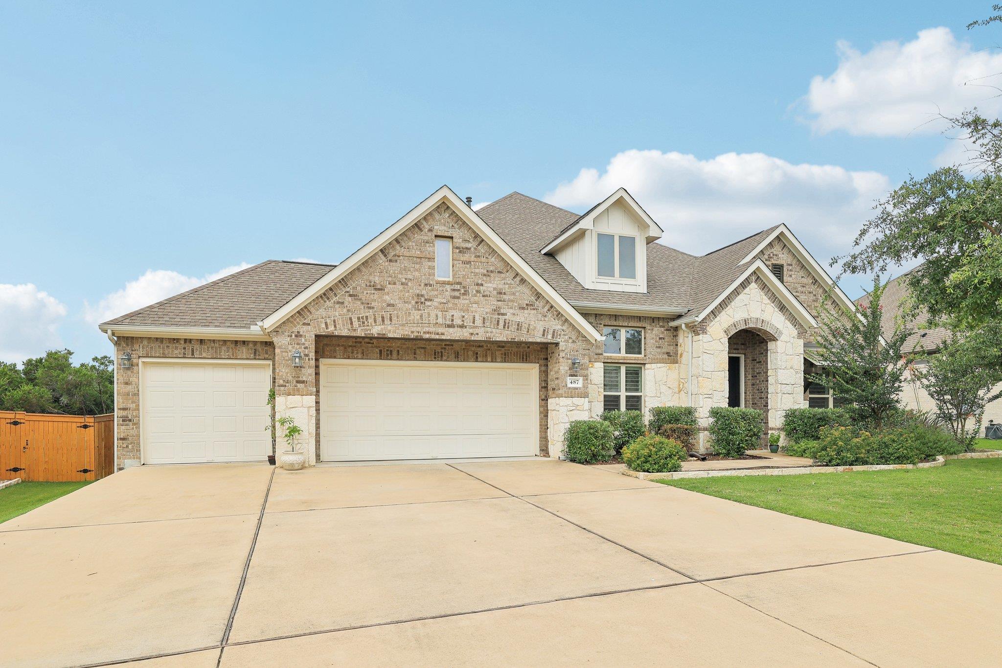 487 Stone River Dr, Austin, TX 78737