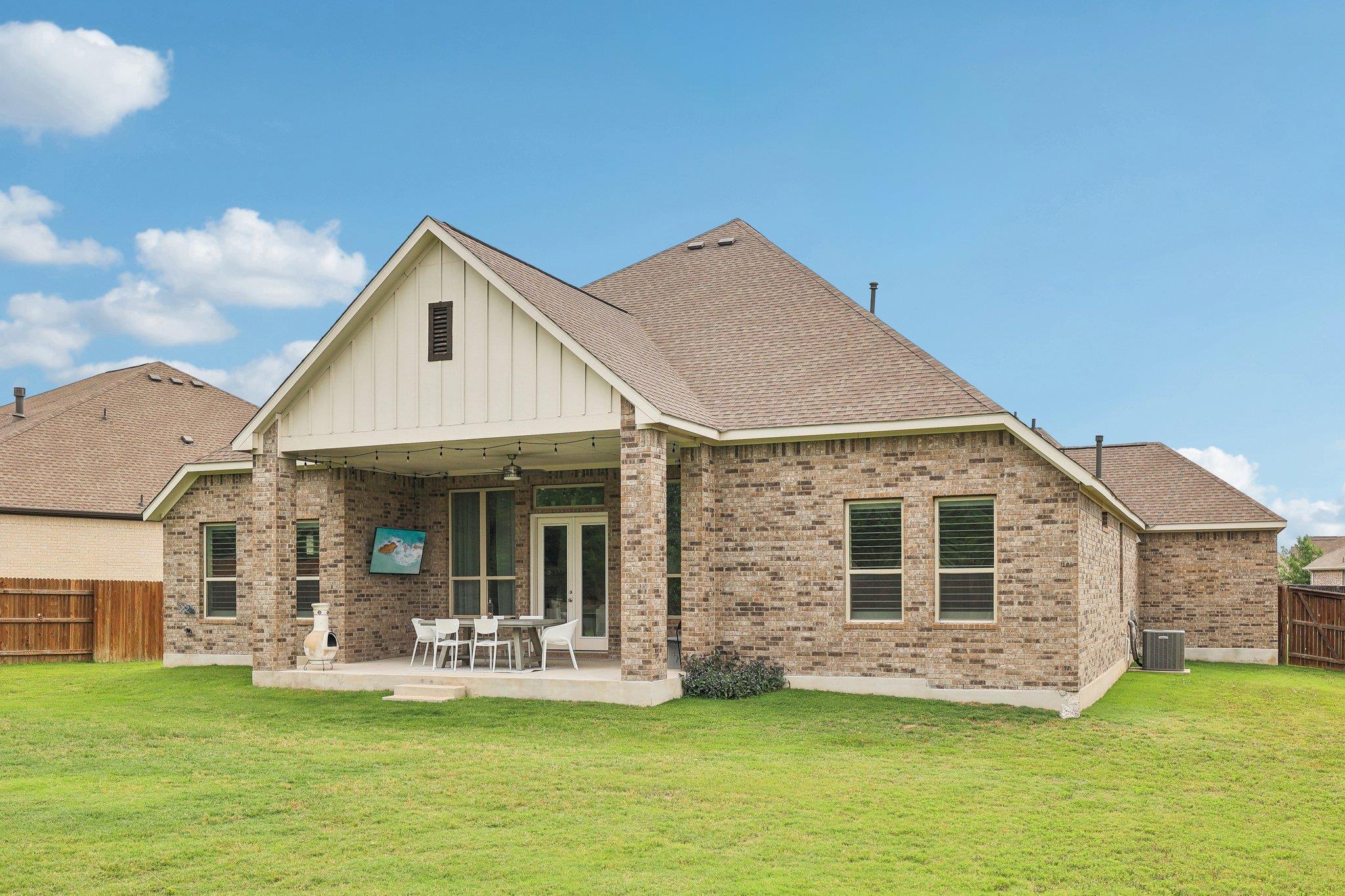 487 Stone River Dr, Austin, TX 78737