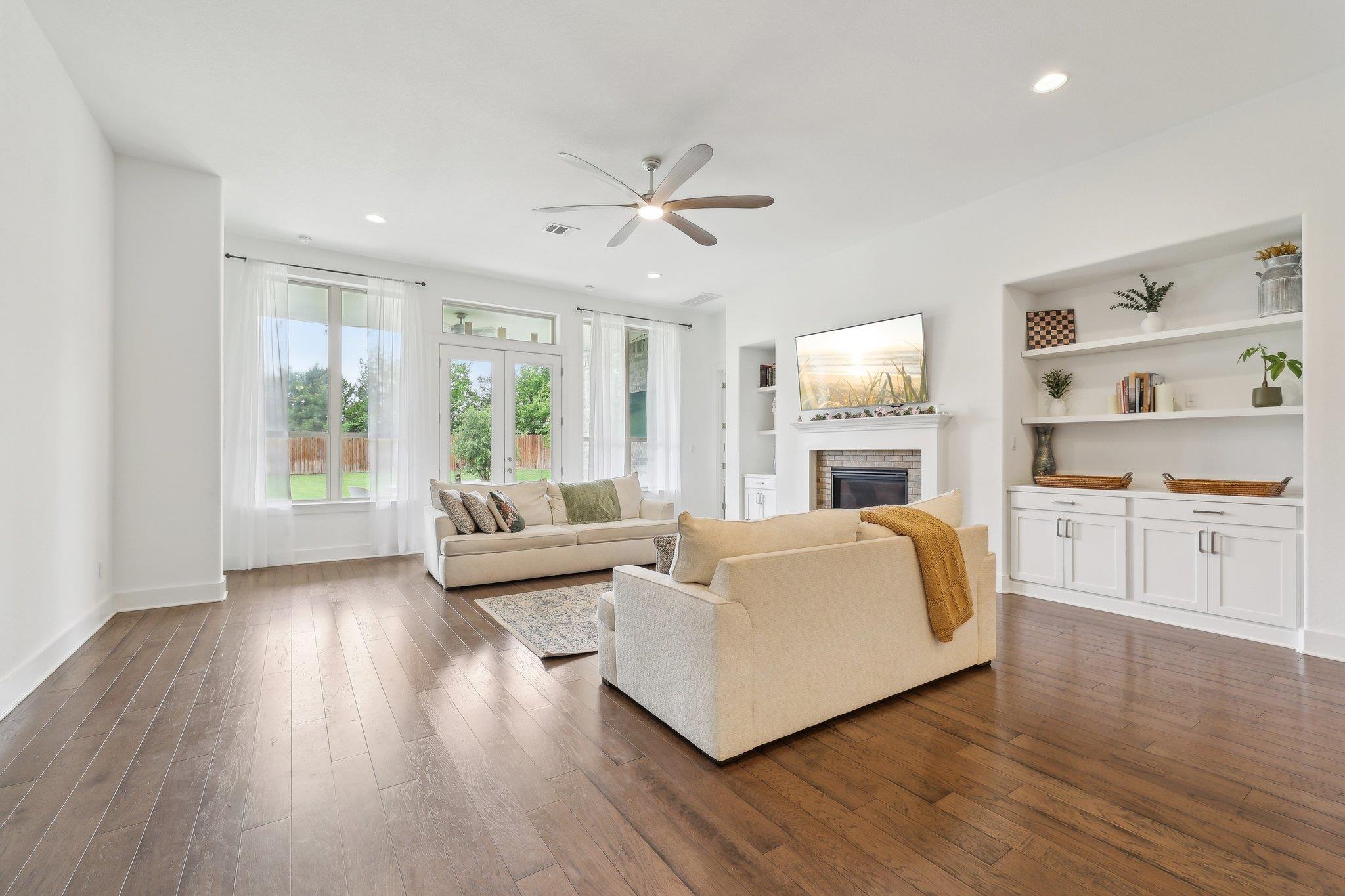 487 Stone River Dr, Austin, TX 78737