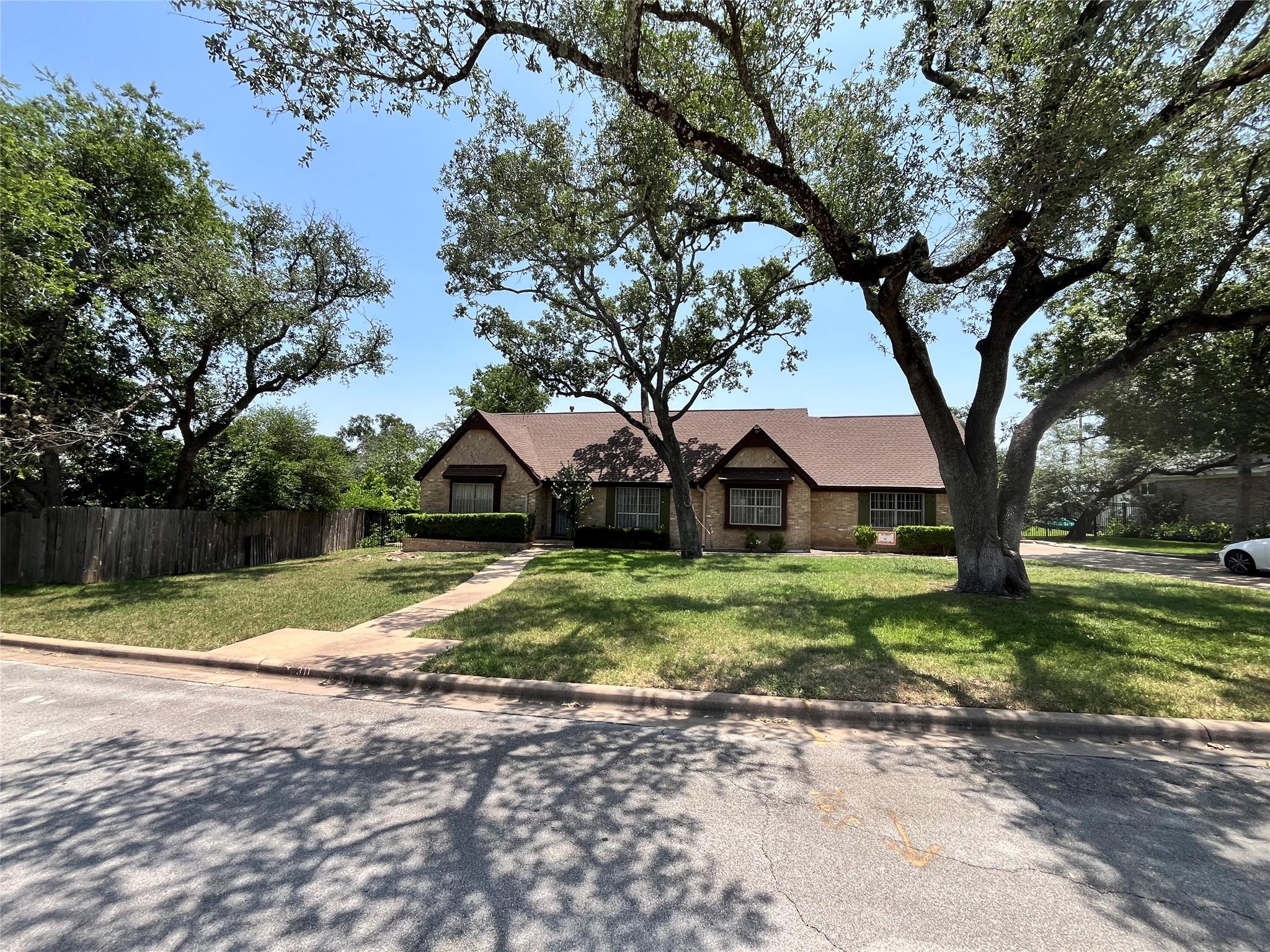 311 Laurelwood Trl, Austin, TX 78746