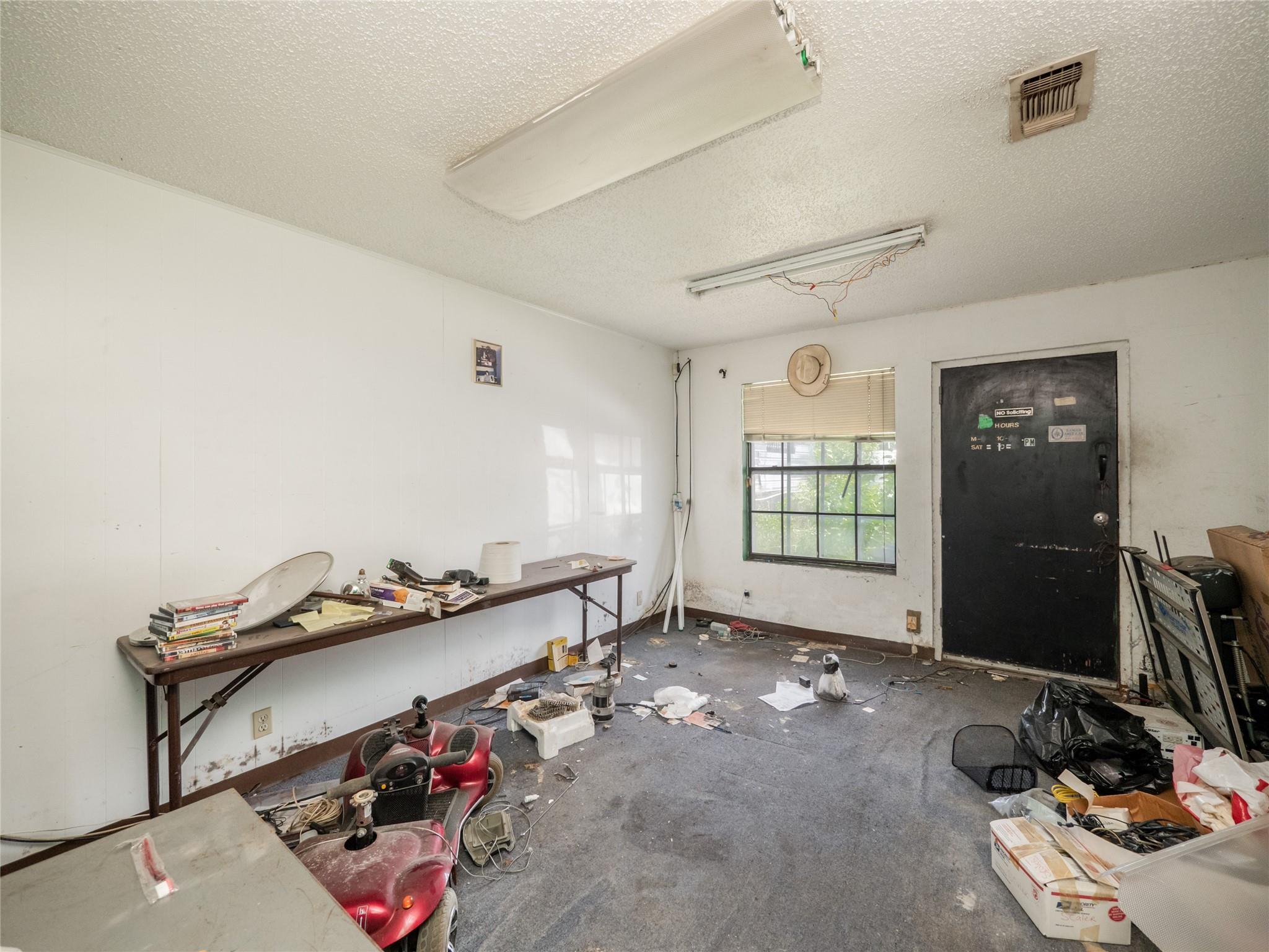 8212 Georgian Dr, Austin, TX 78753