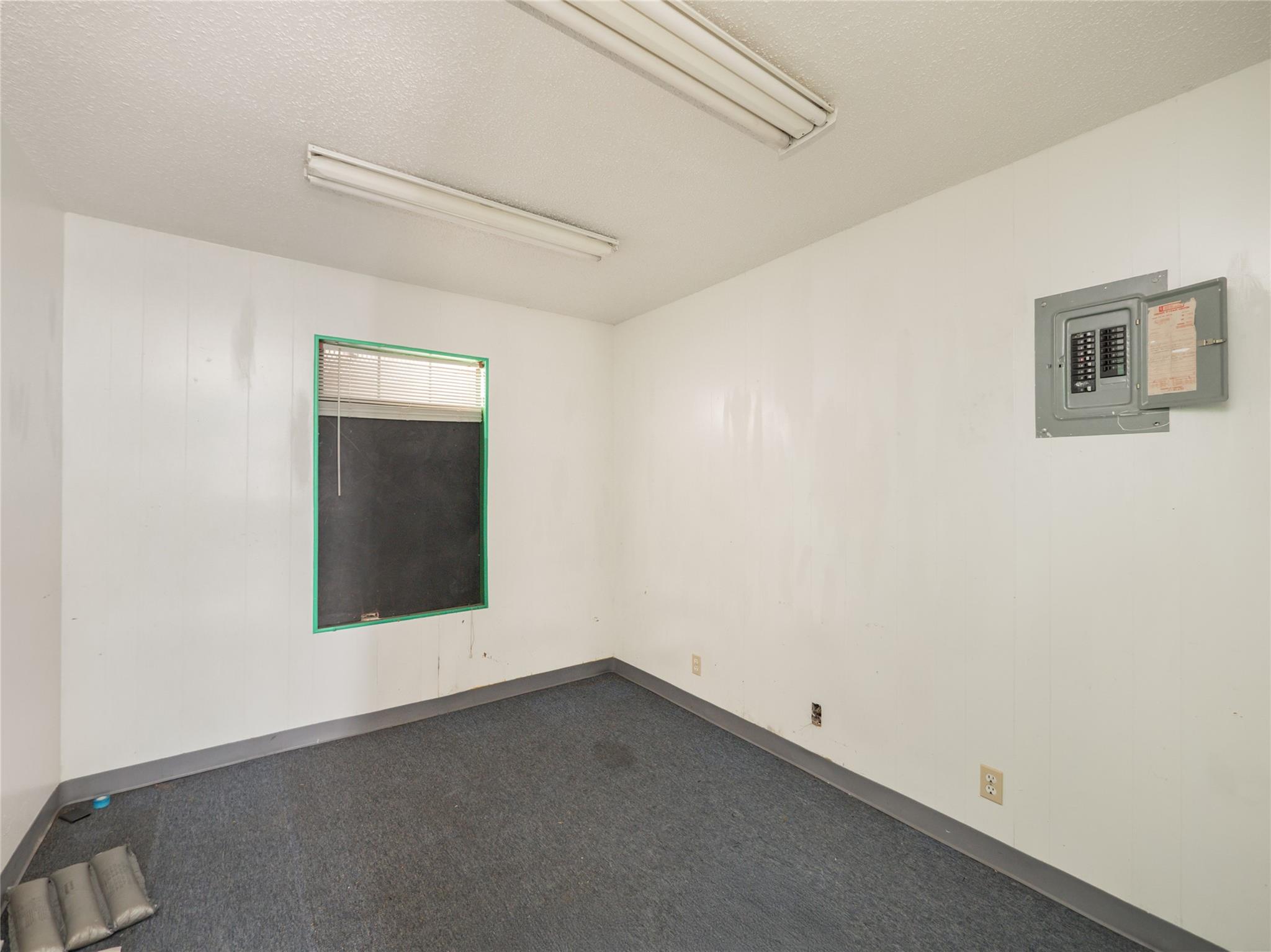 8212 Georgian Dr, Austin, TX 78753