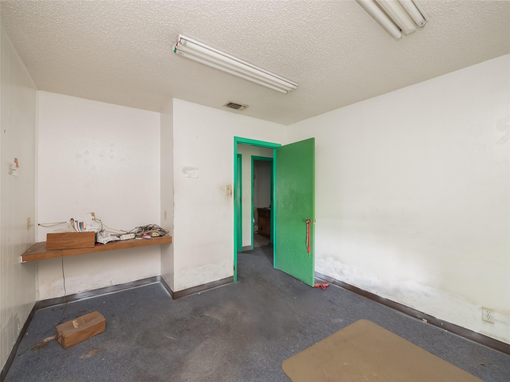 8212 Georgian Dr, Austin, TX 78753