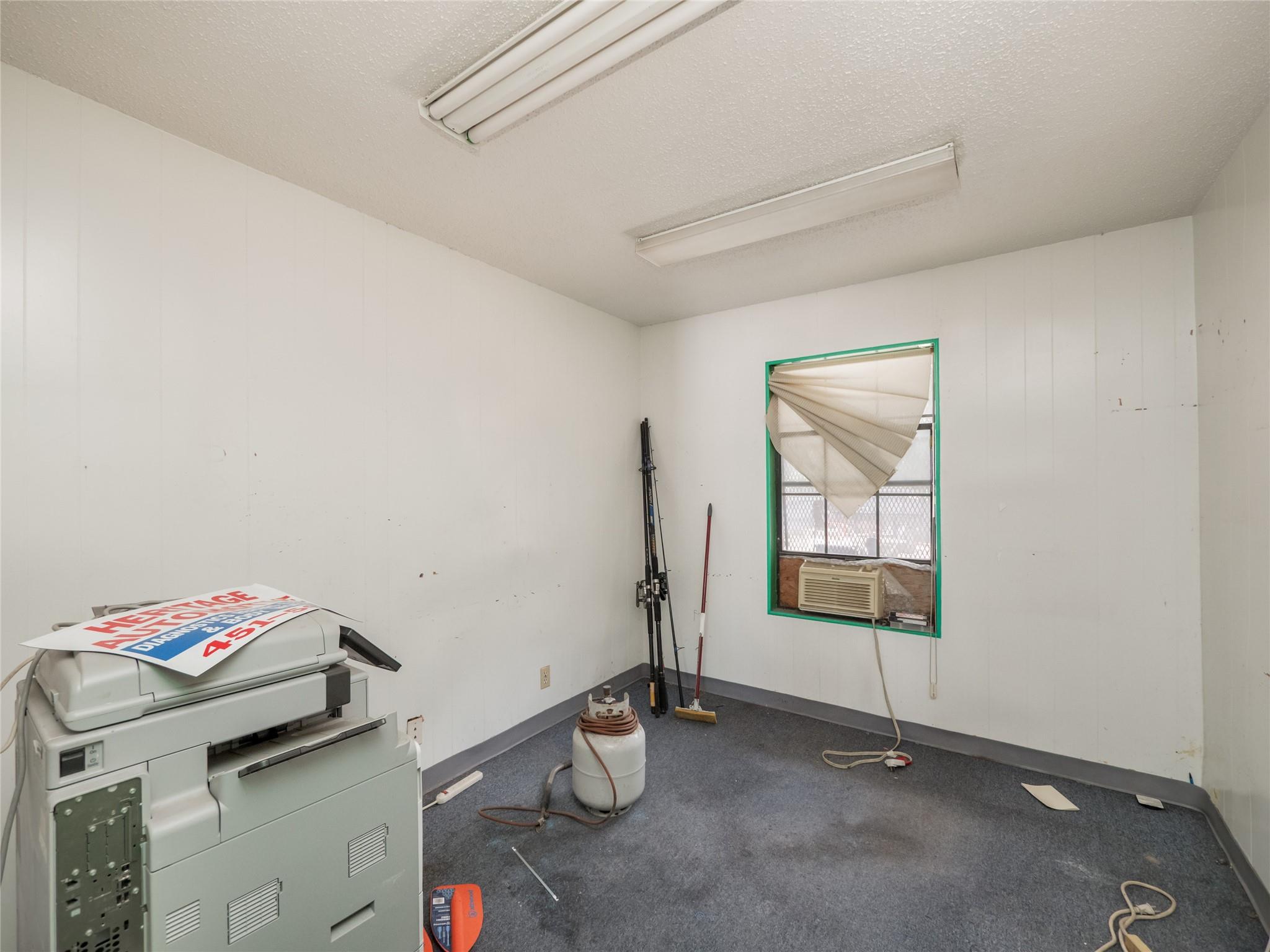 8212 Georgian Dr, Austin, TX 78753