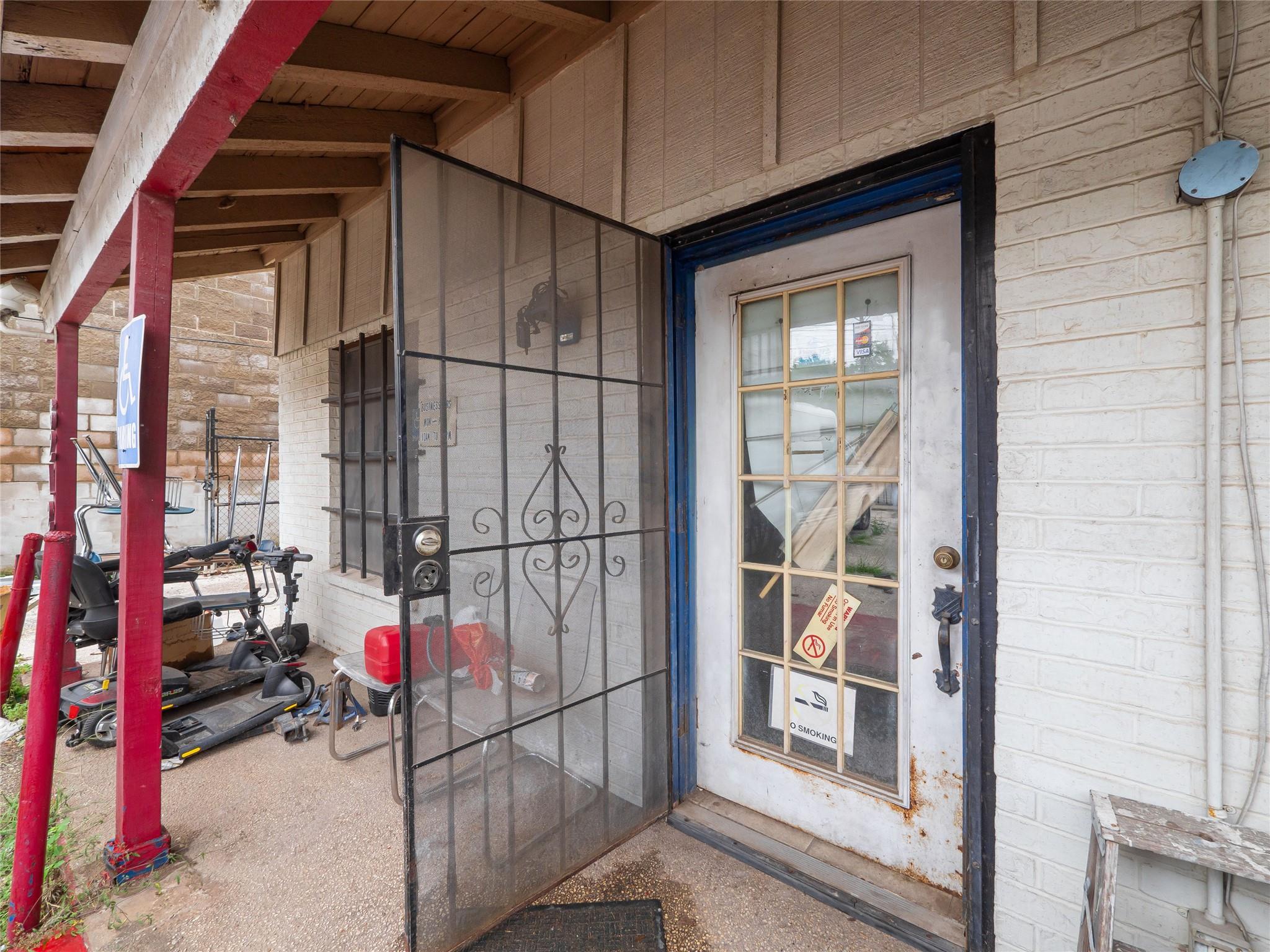 8212 Georgian Dr, Austin, TX 78753