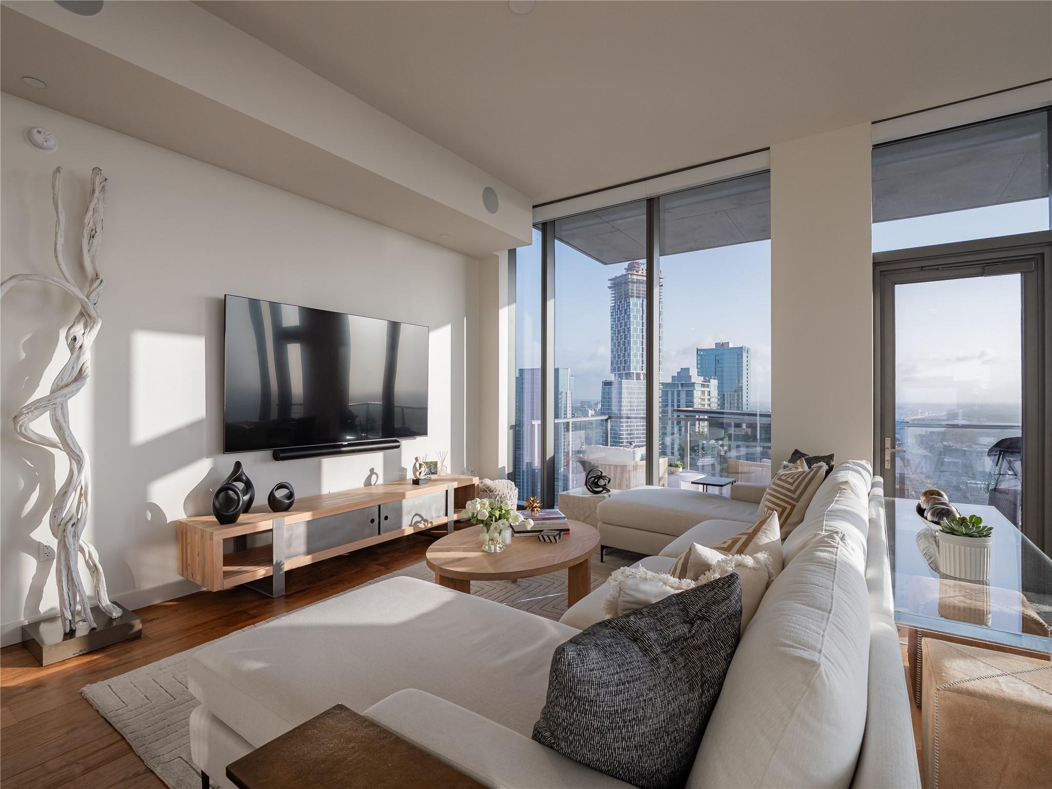 44 East Ave # 4603, Austin, TX 78701