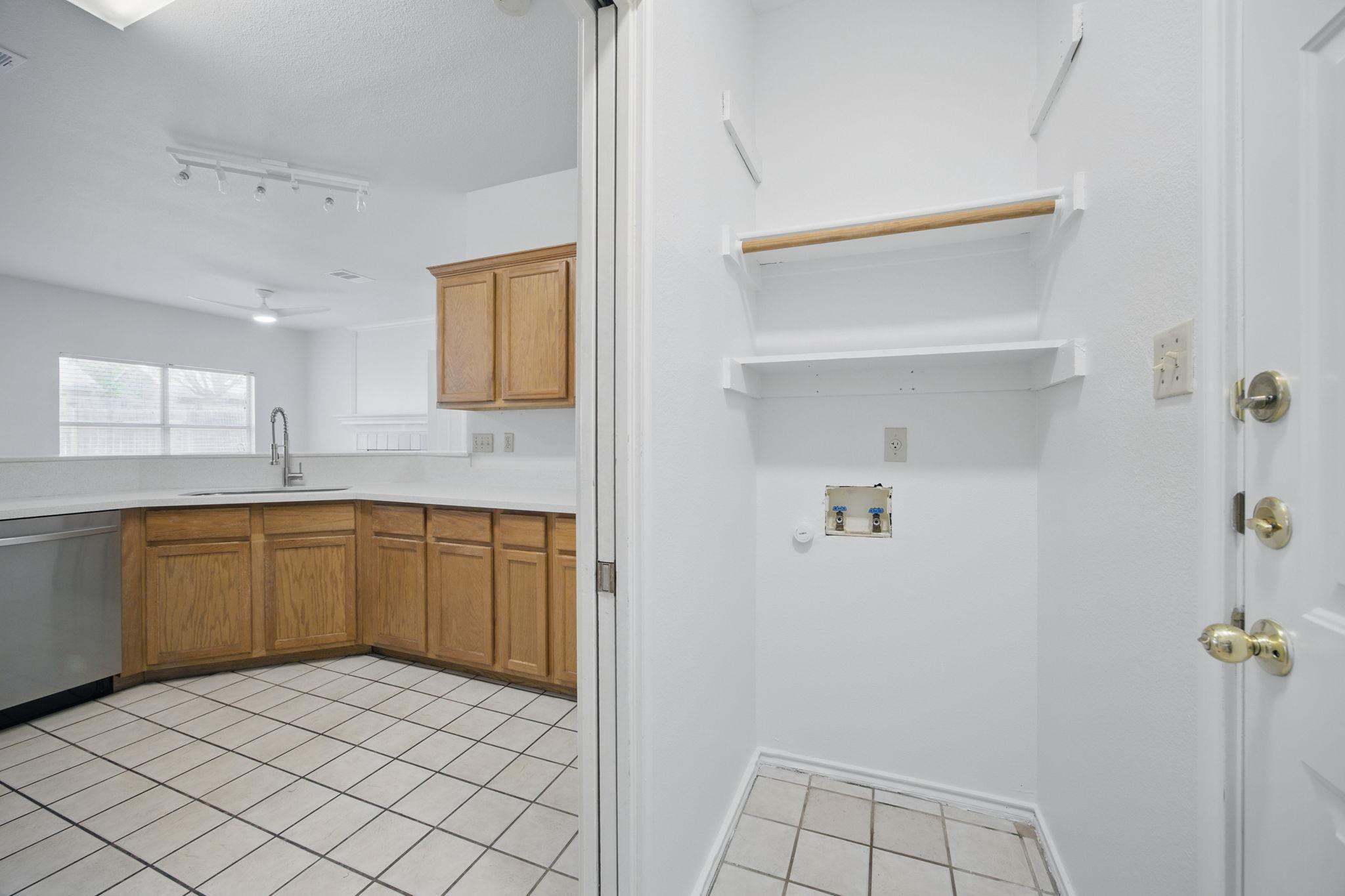 2808 Kestrel Dr # B, Austin, TX 78745