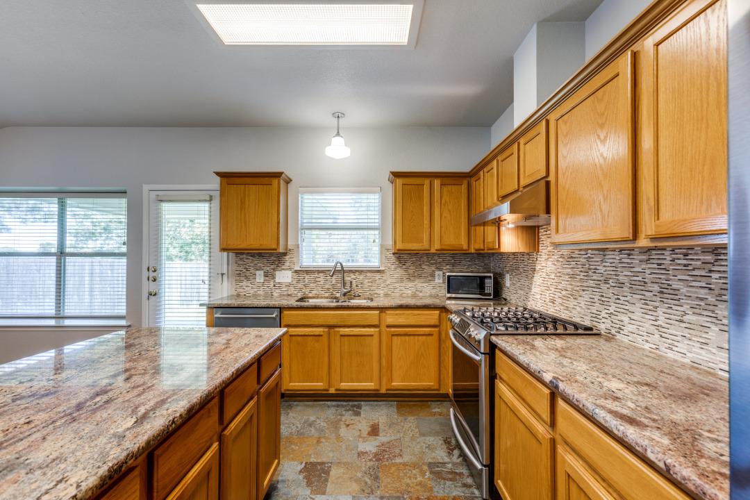 15737 Cadoz Dr, Austin, TX 78728