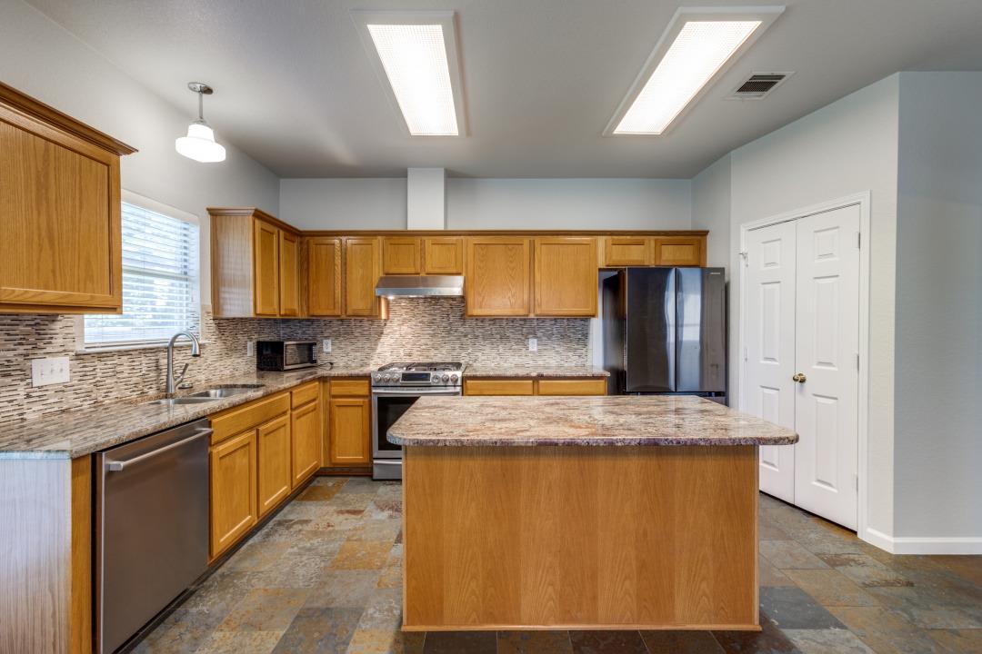 15737 Cadoz Dr, Austin, TX 78728