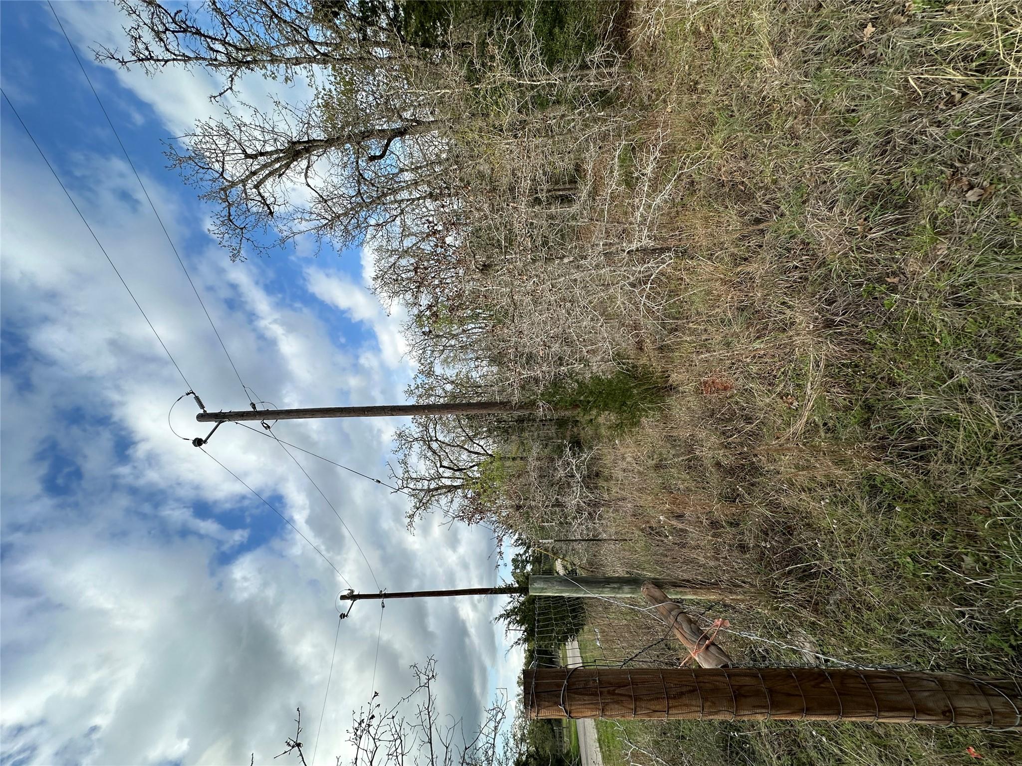 547 S. Old Potato Dr, Paige, TX 78602