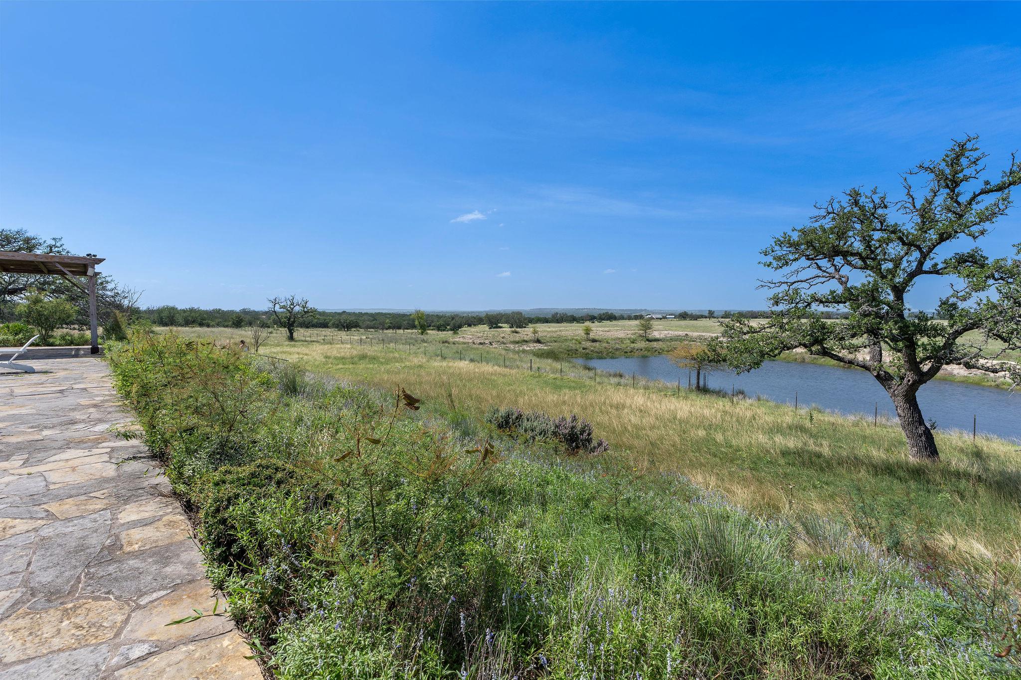 1213 Kott Rd Rd, Fredericksburg, TX 78624