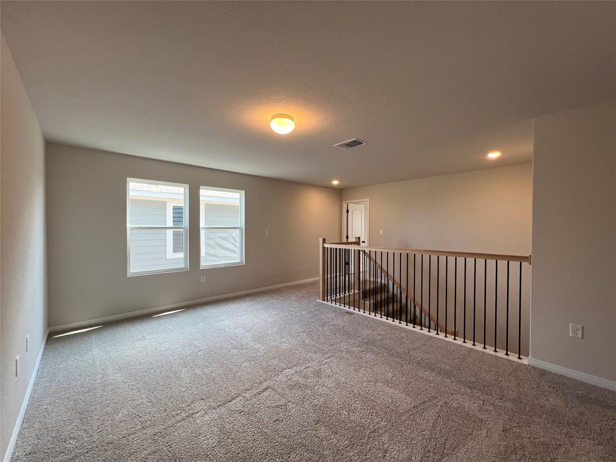 119 Prairie Falls Dr, Hutto, TX 78634