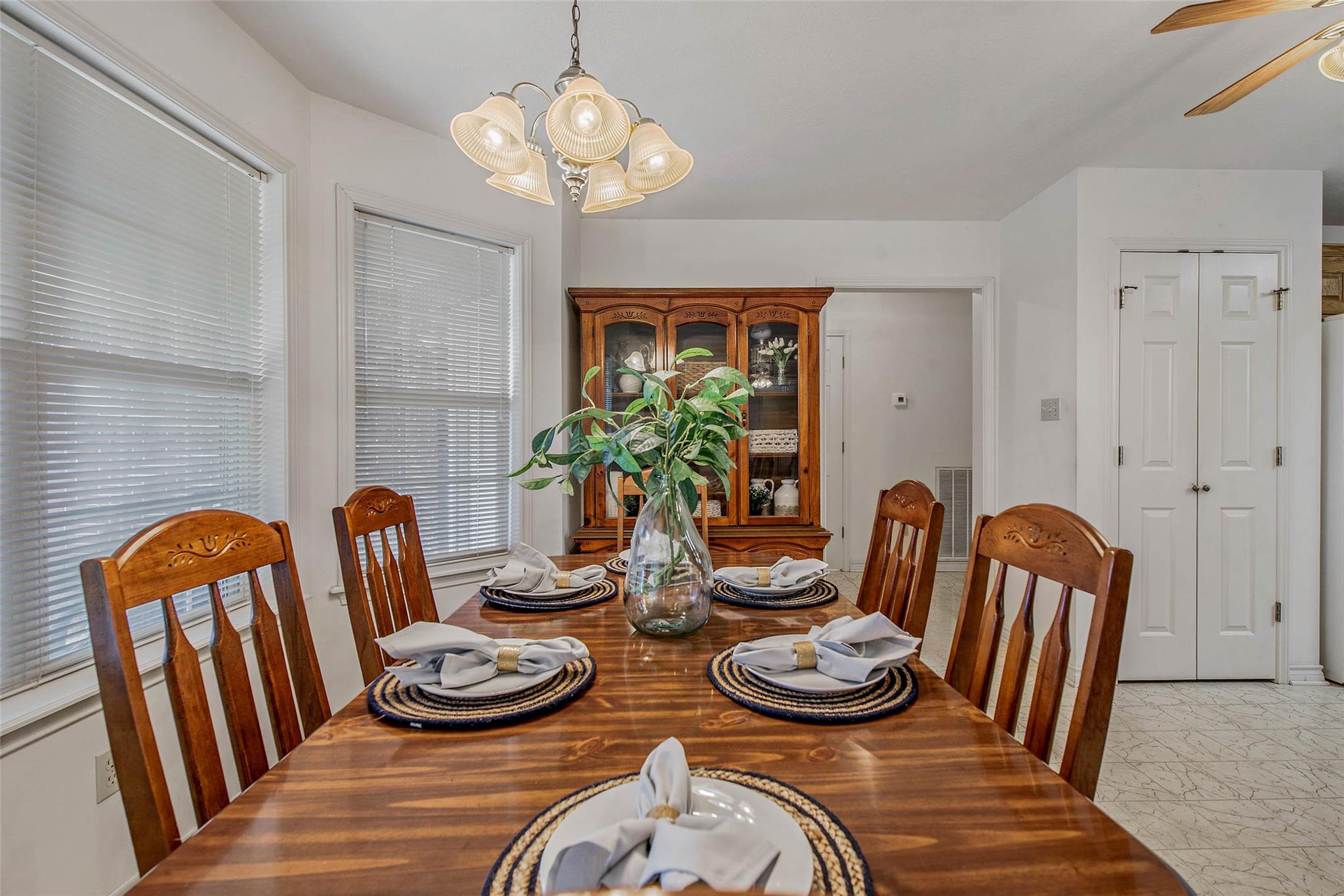 1110 County Road 439, Dime Box, TX 77853