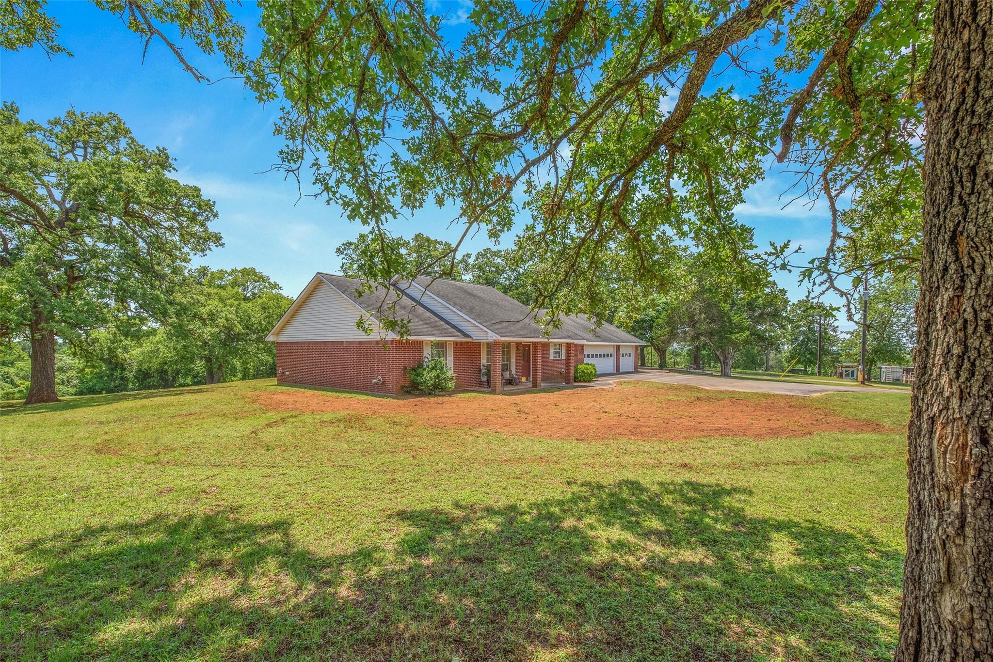 1110 County Road 439, Dime Box, TX 77853