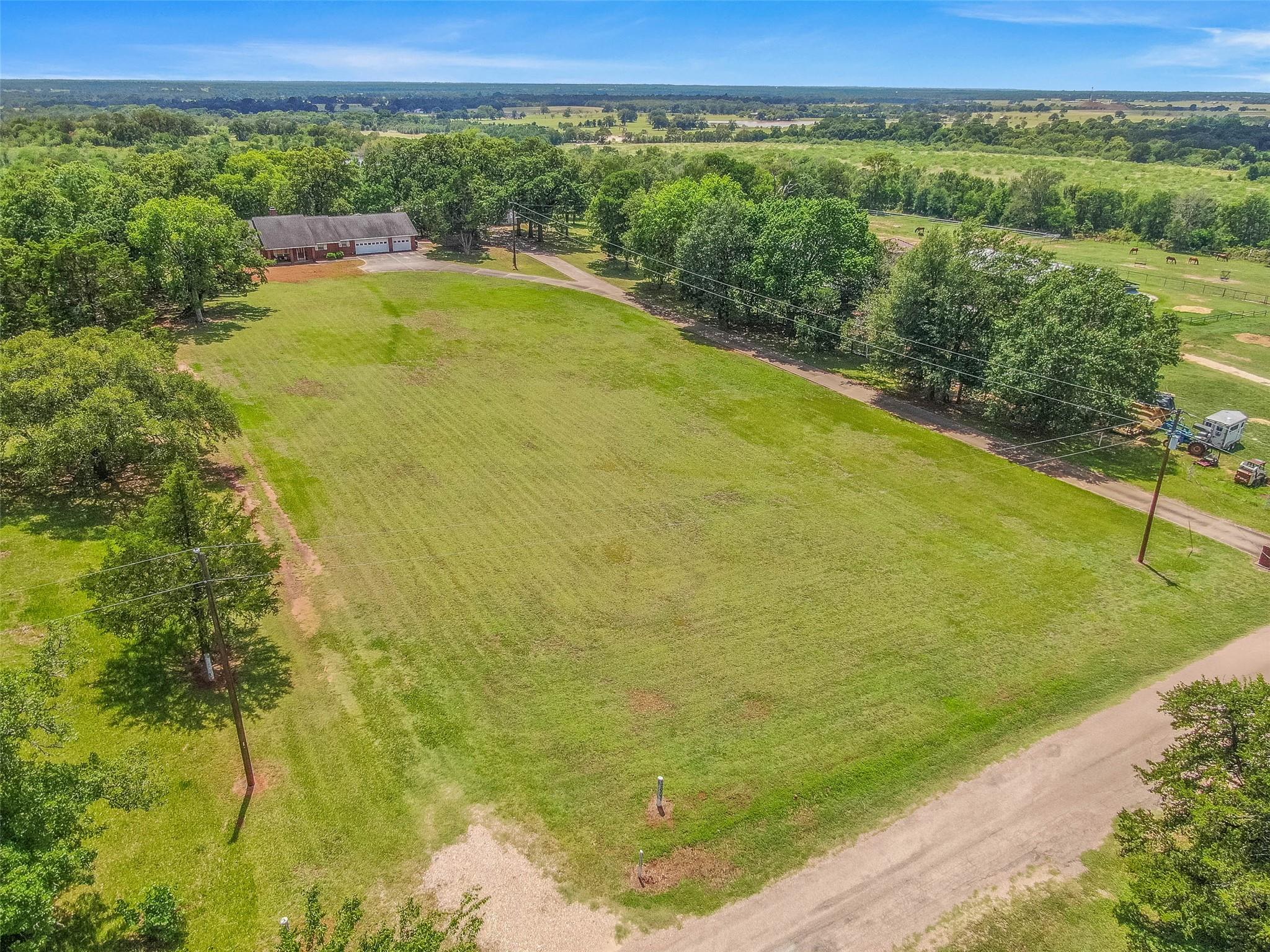 1110 County Road 439, Dime Box, TX 77853