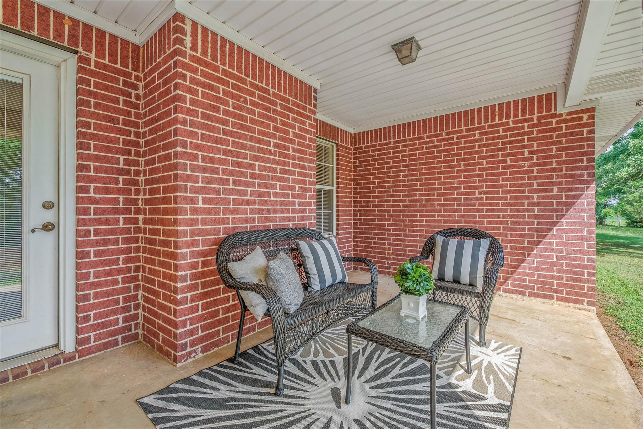 1110 County Road 439, Dime Box, TX 77853