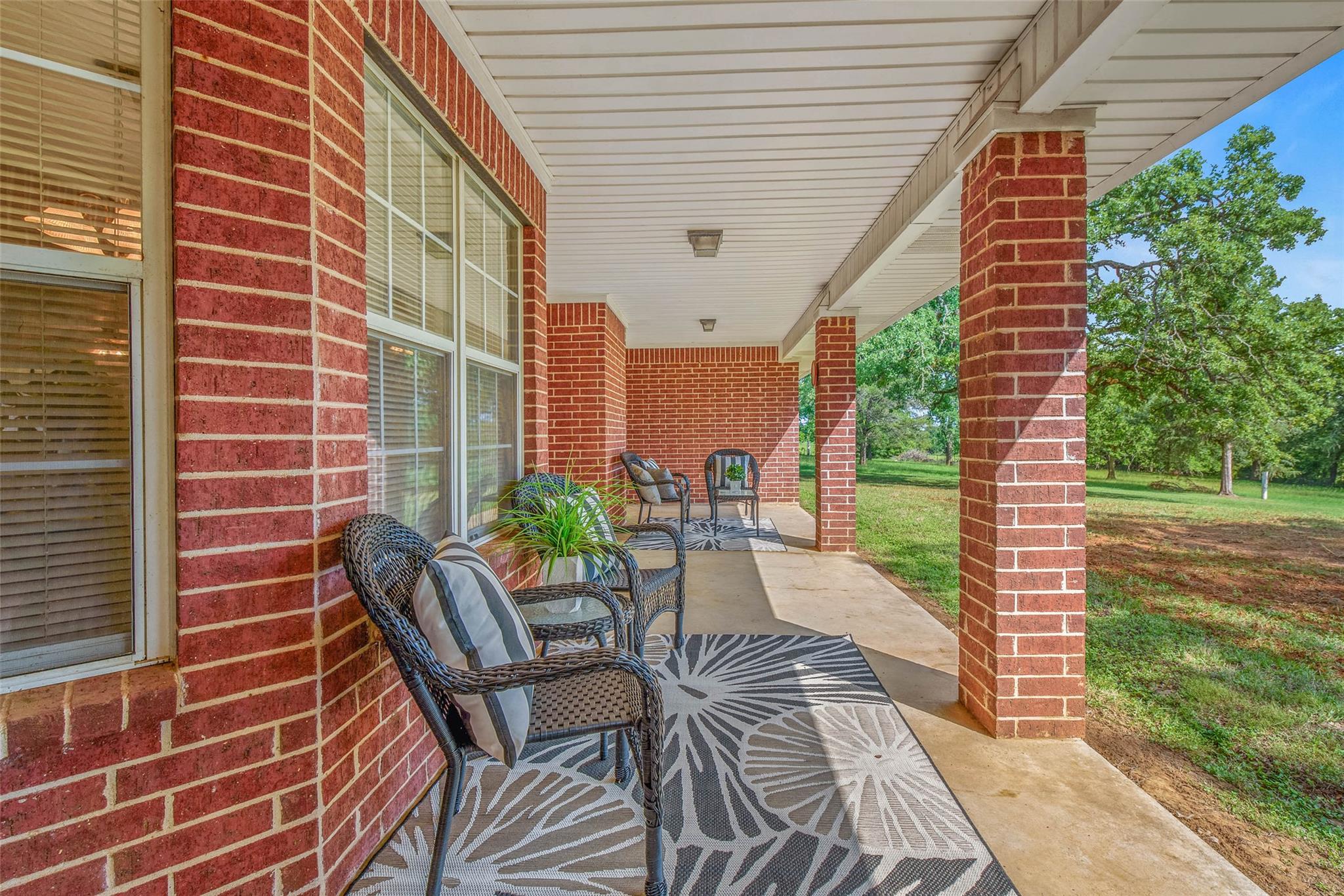 1110 County Road 439, Dime Box, TX 77853