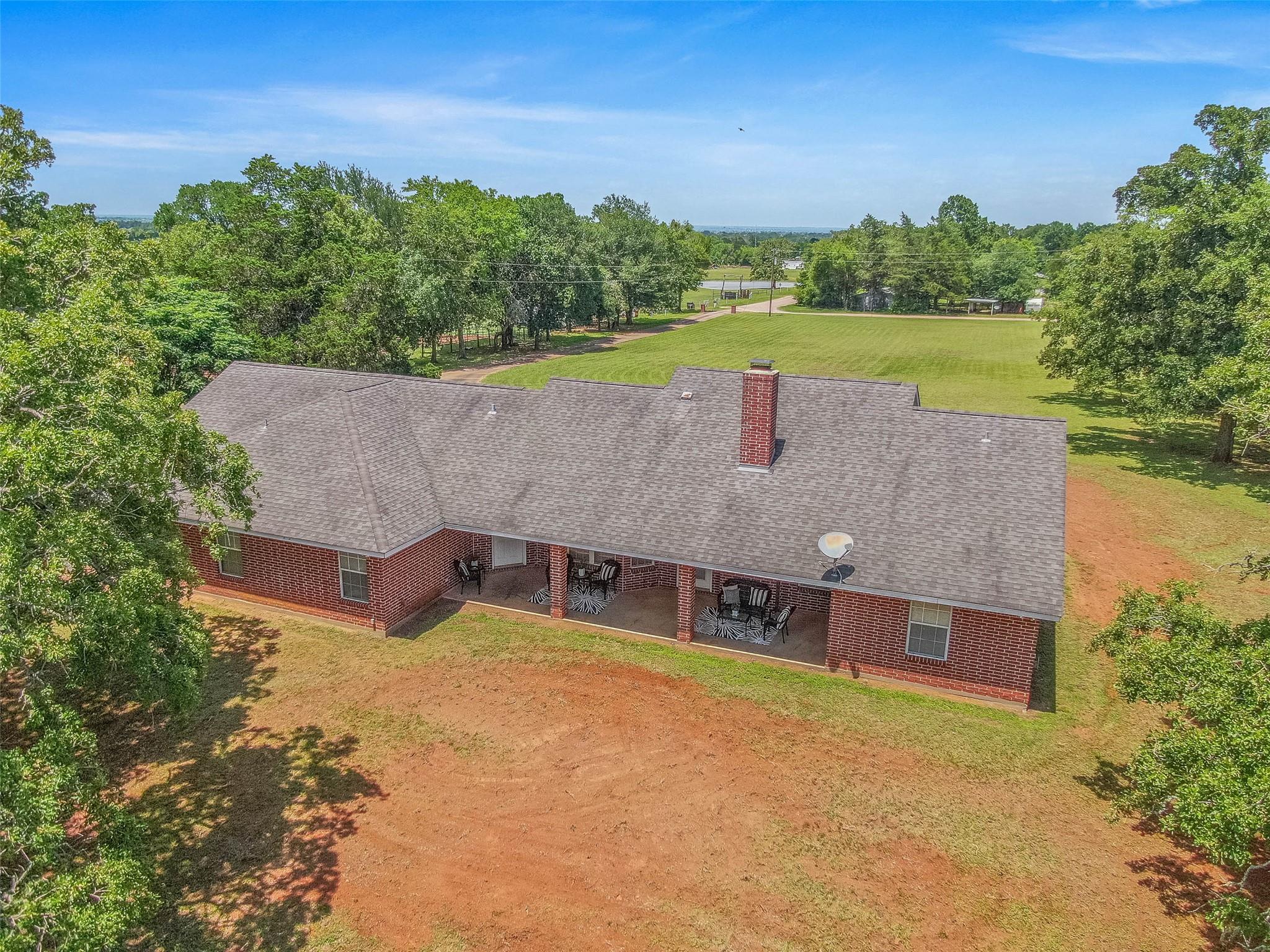 1110 County Road 439, Dime Box, TX 77853