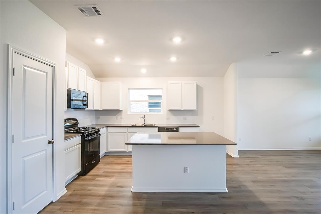 Leander, TX 78641