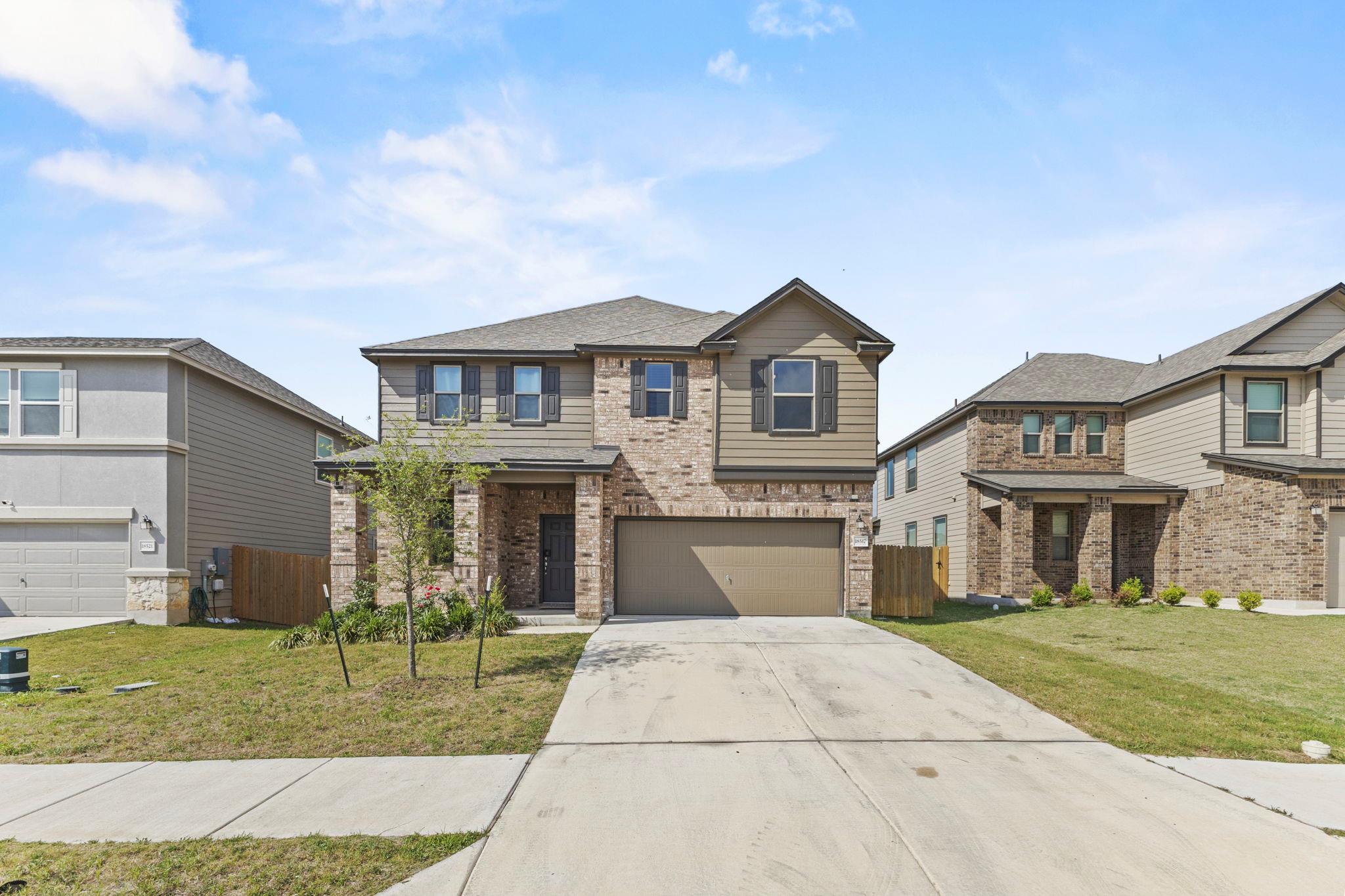 18517 Spotted Eagle Ln, Elgin, TX 78621