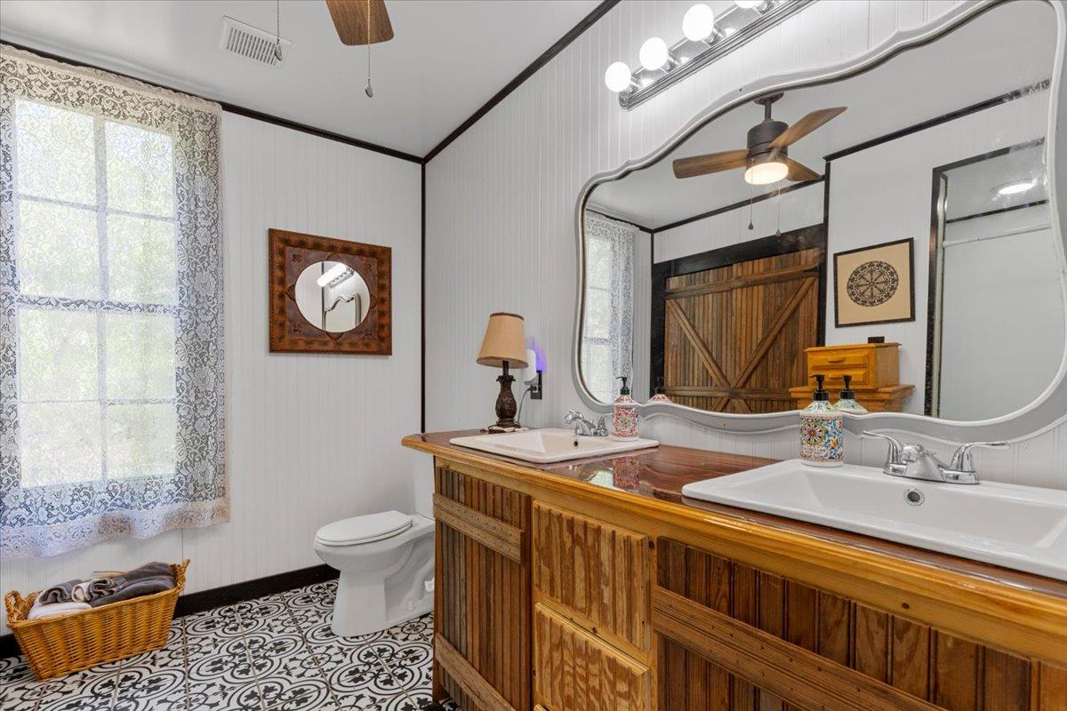 3848 S Highway 304, Rosanky, TX 78953