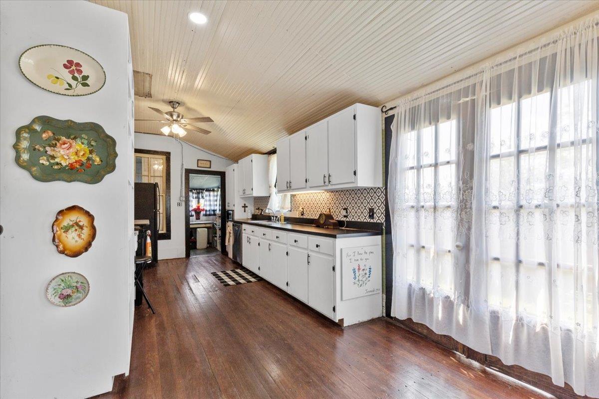 3848 S Highway 304, Rosanky, TX 78953