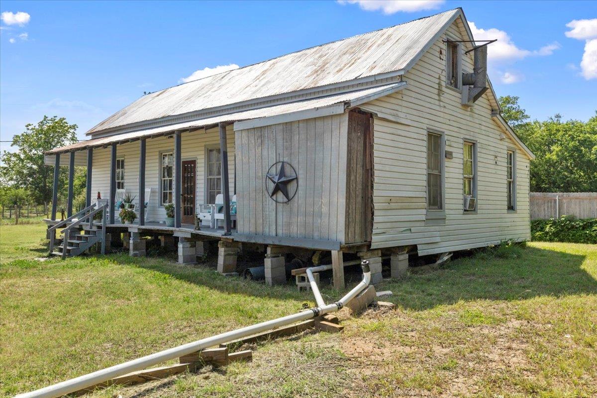 3848 S Highway 304, Rosanky, TX 78953