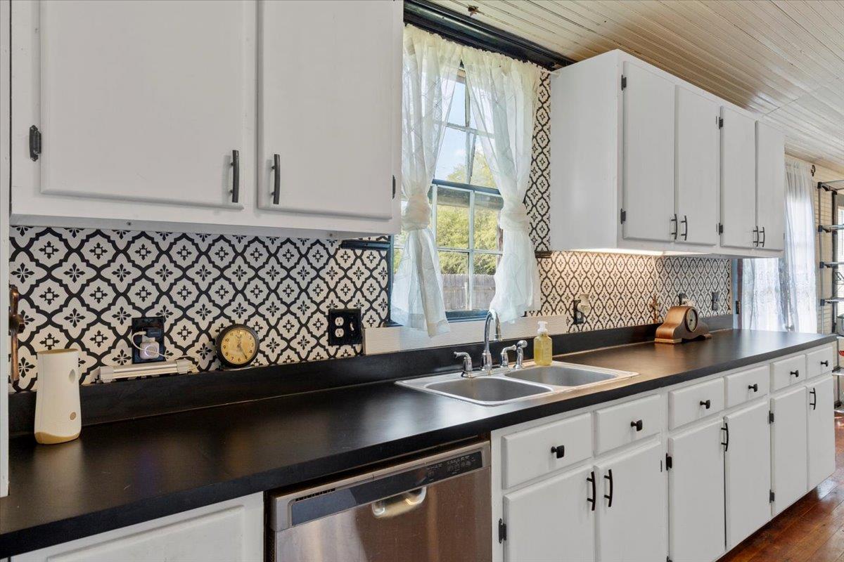 3848 S Highway 304, Rosanky, TX 78953