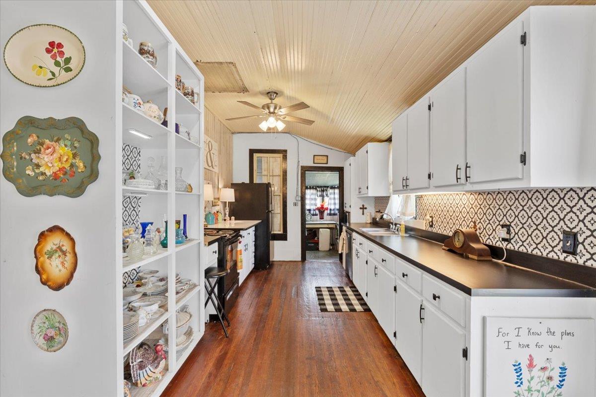 3848 S Highway 304, Rosanky, TX 78953