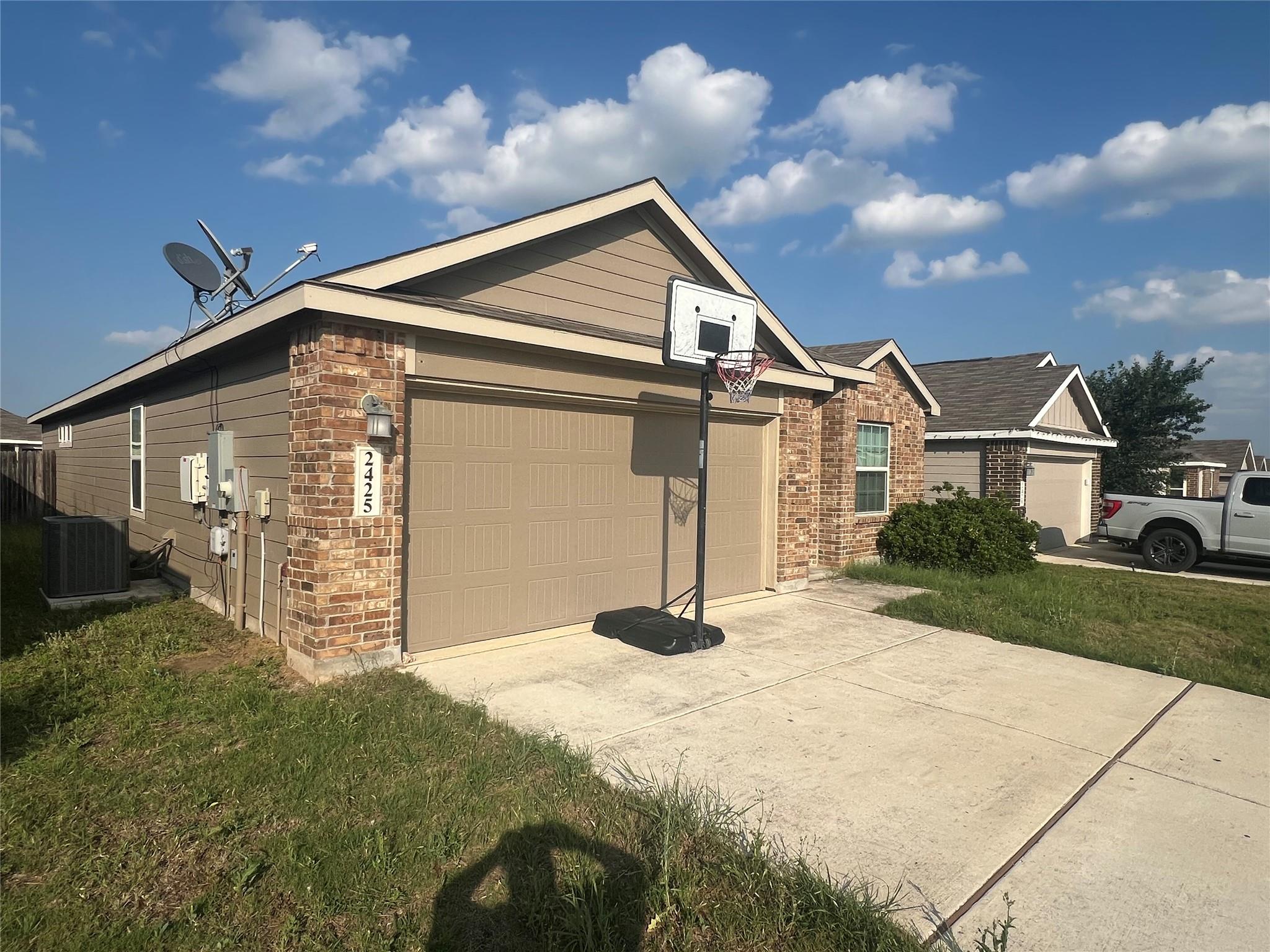 2425 Arctic Warbler, New Braunfels, TX 78130