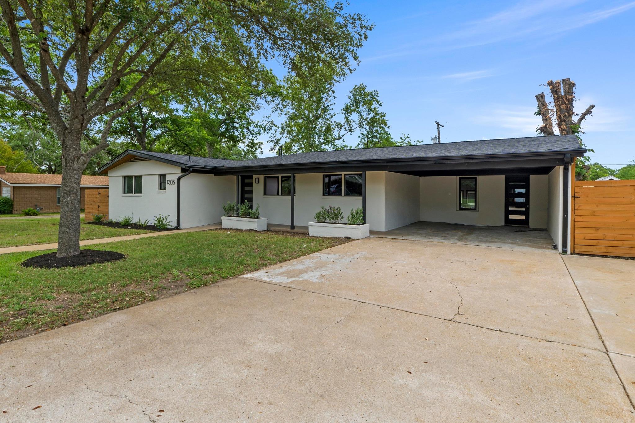 1305 Ridgehaven Dr, Austin, TX 78723