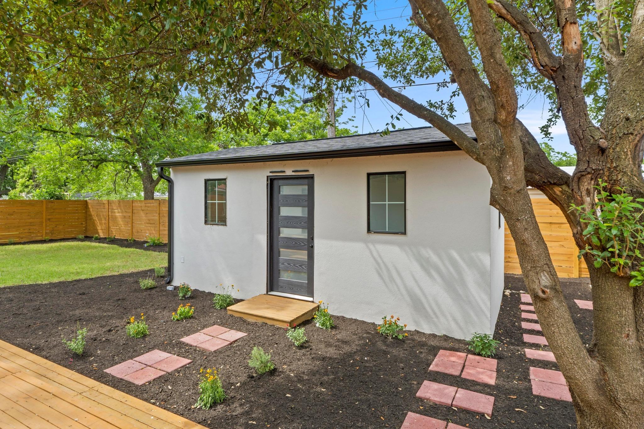 1305 Ridgehaven Dr, Austin, TX 78723