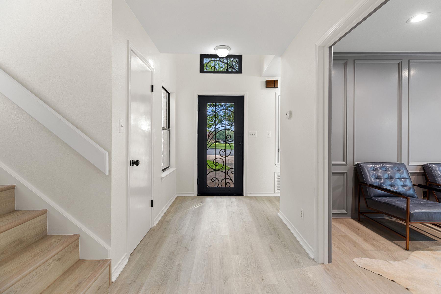 5 Valhalla Ct, Austin, TX 78738