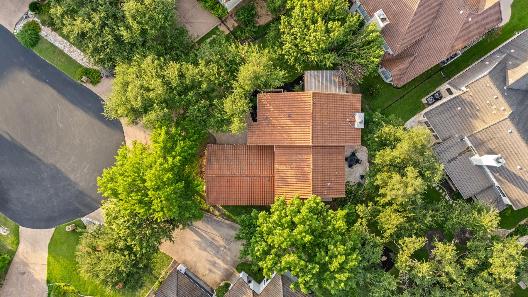 5 Valhalla Ct, Austin, TX 78738