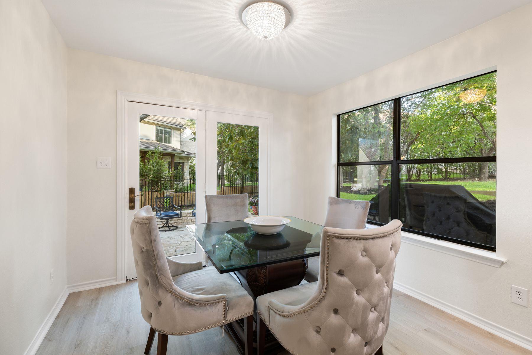 5 Valhalla Ct, Austin, TX 78738