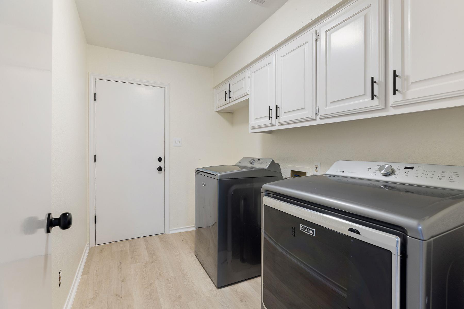 5 Valhalla Ct, Austin, TX 78738