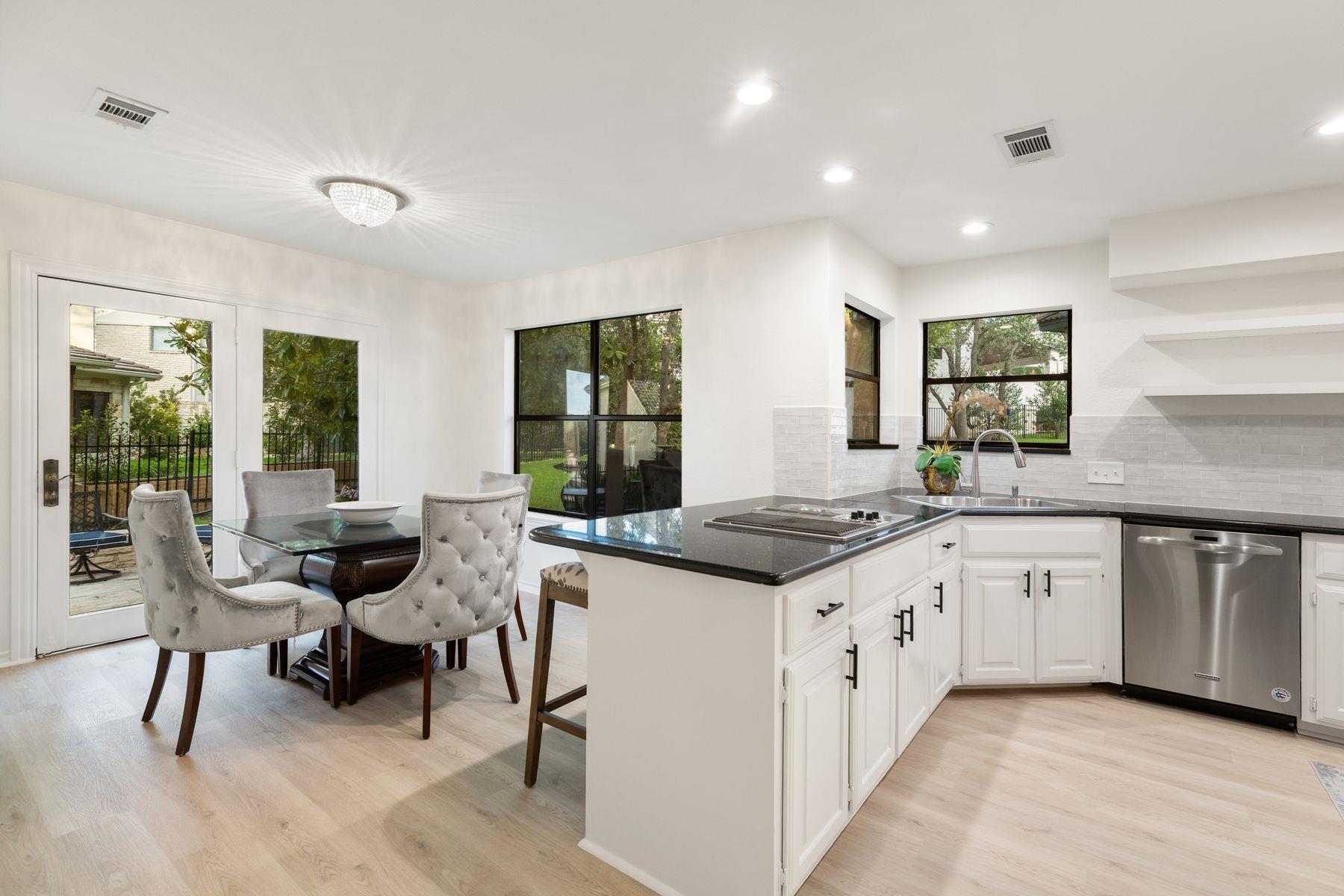 5 Valhalla Ct, Austin, TX 78738