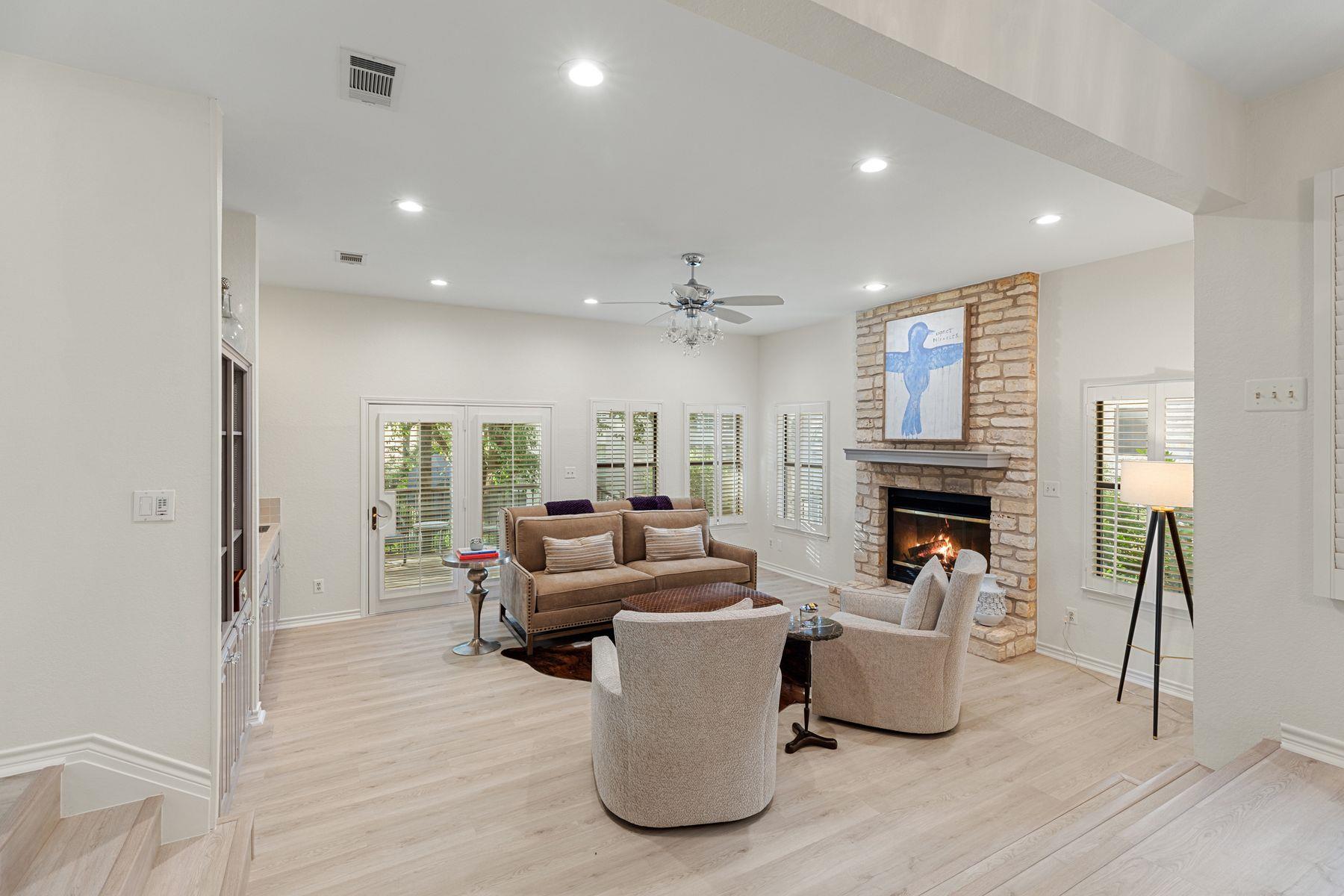 5 Valhalla Ct, Austin, TX 78738