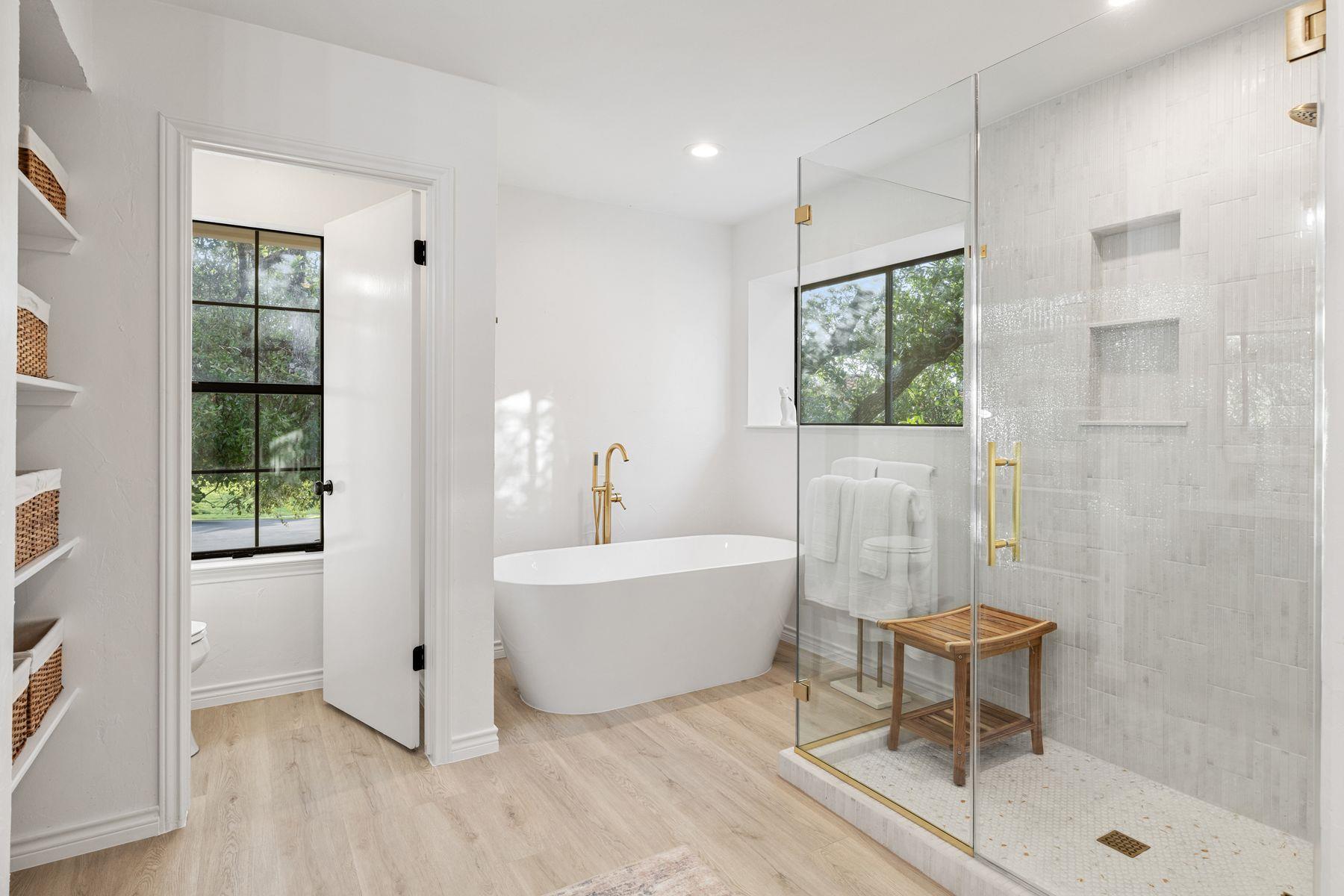 5 Valhalla Ct, Austin, TX 78738