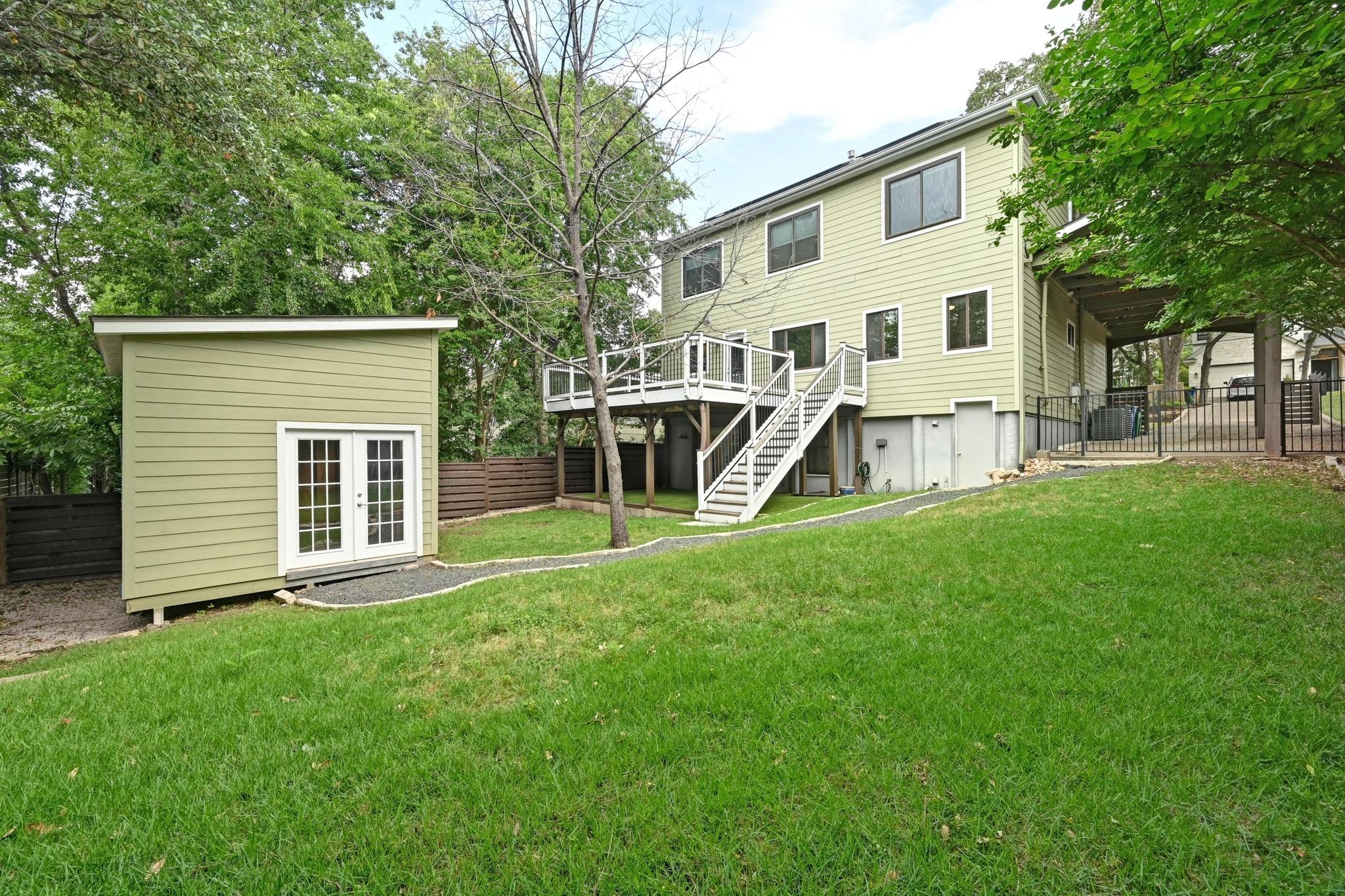2109 W 10th St, Austin, TX 78703