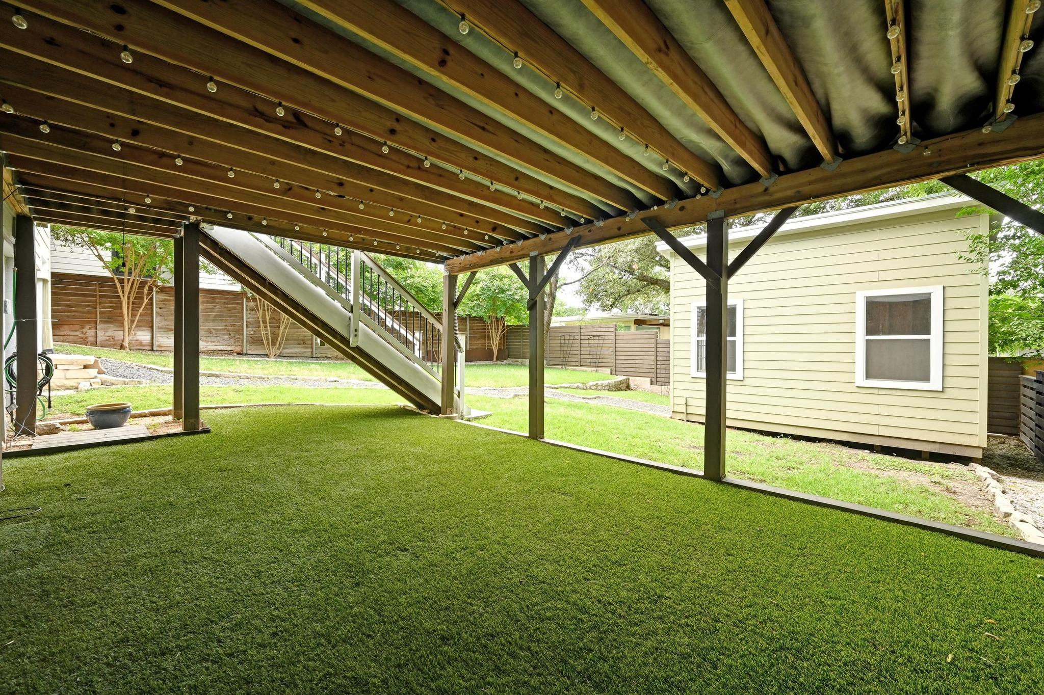 2109 W 10th St, Austin, TX 78703